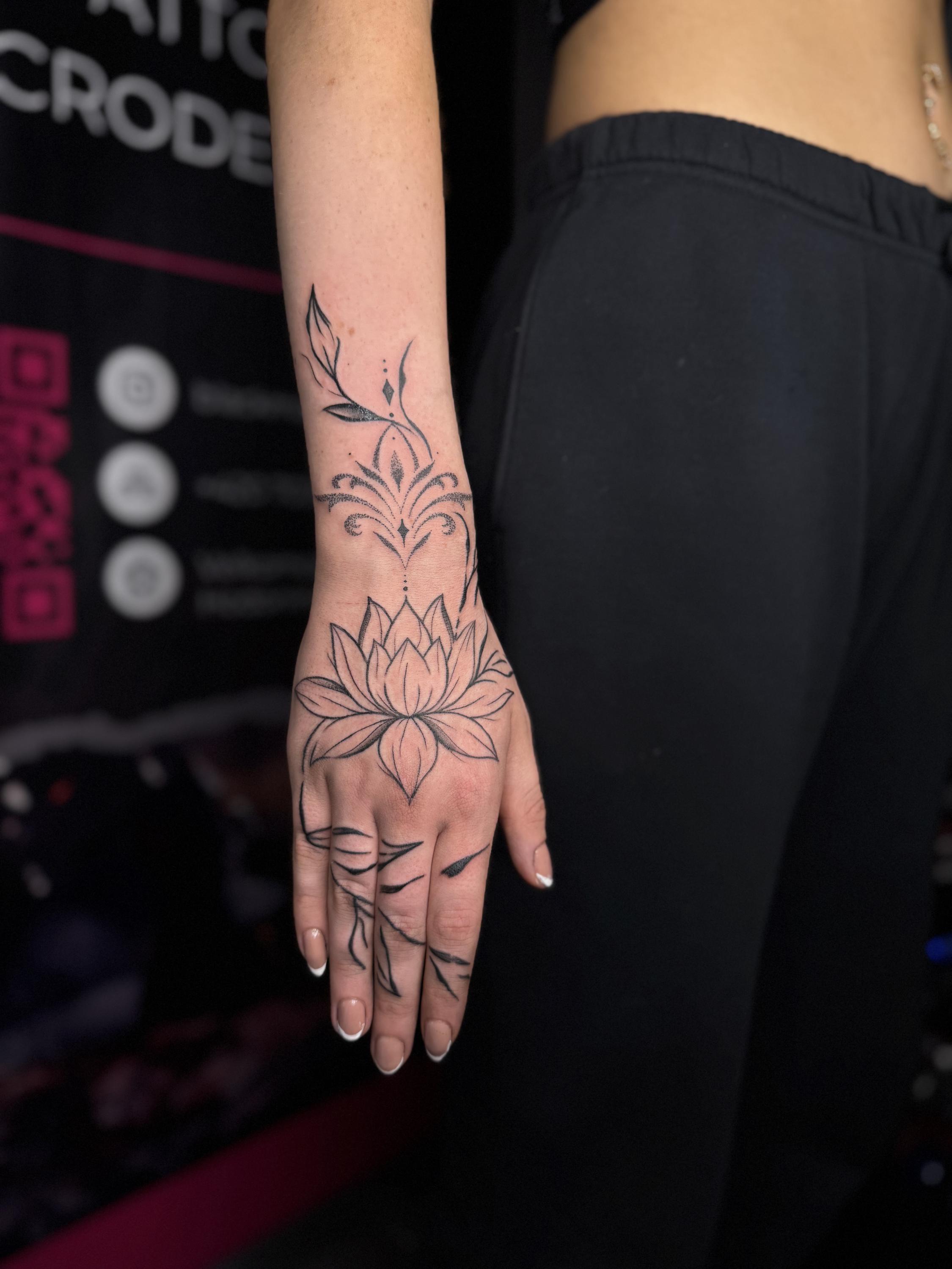 Black Marry Tattoo foto 2