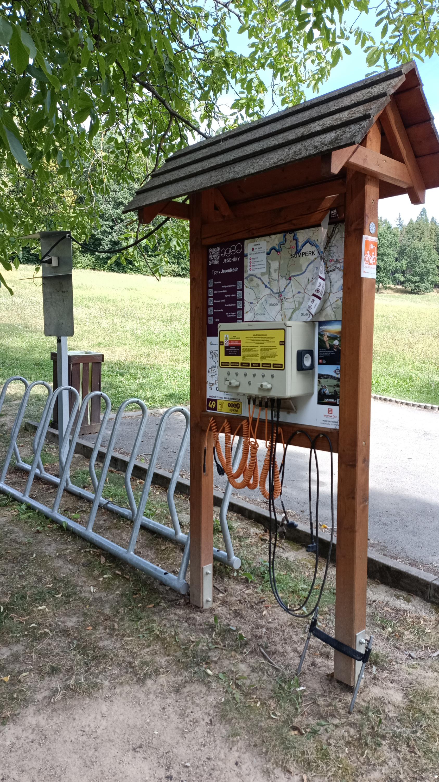 Nabíjecí stanice elektrokol foto 3