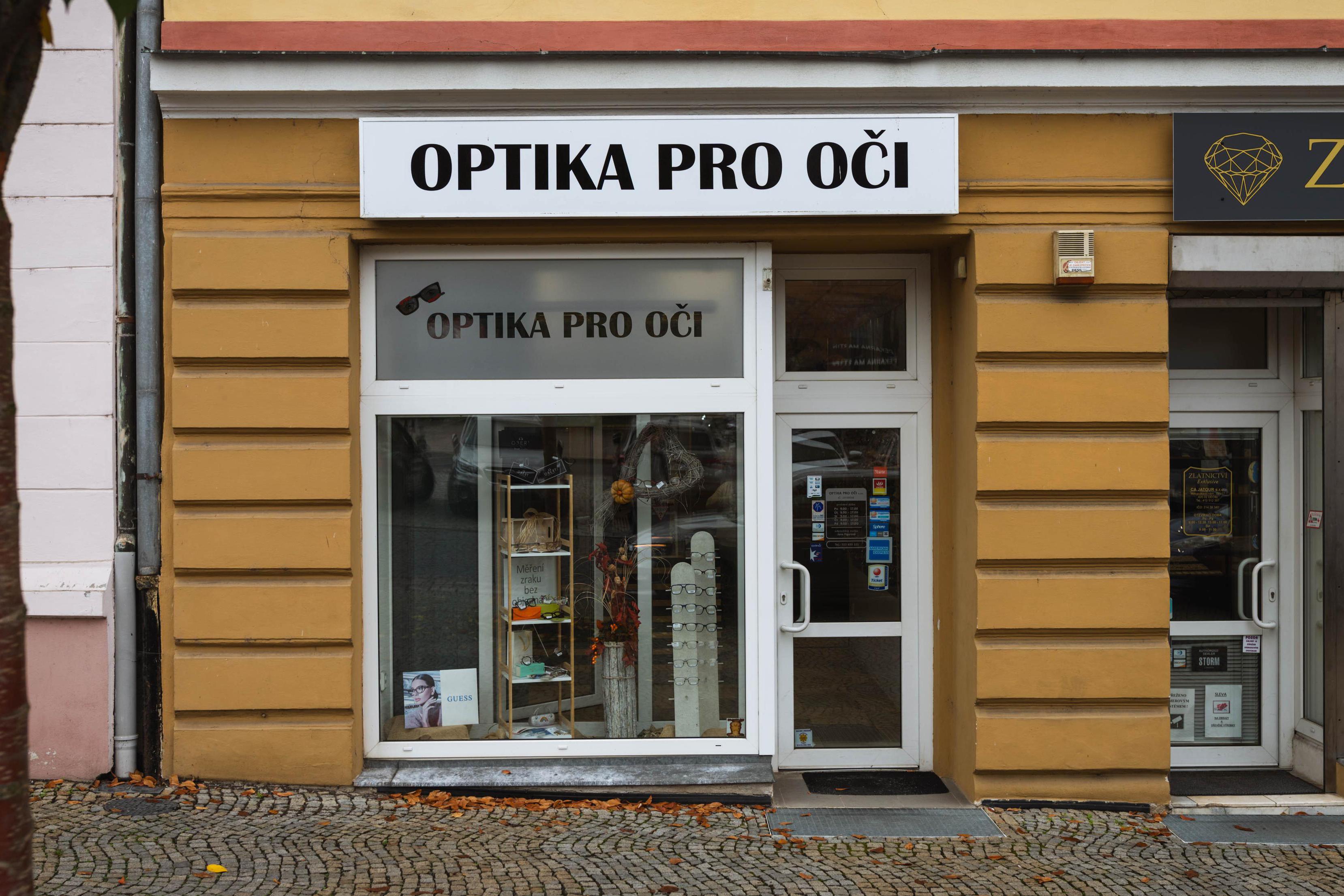 Optika pro oči