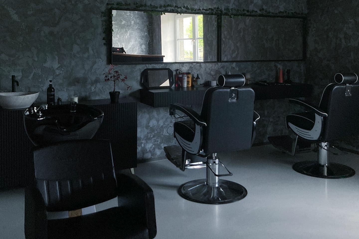 Nearby Men Salon