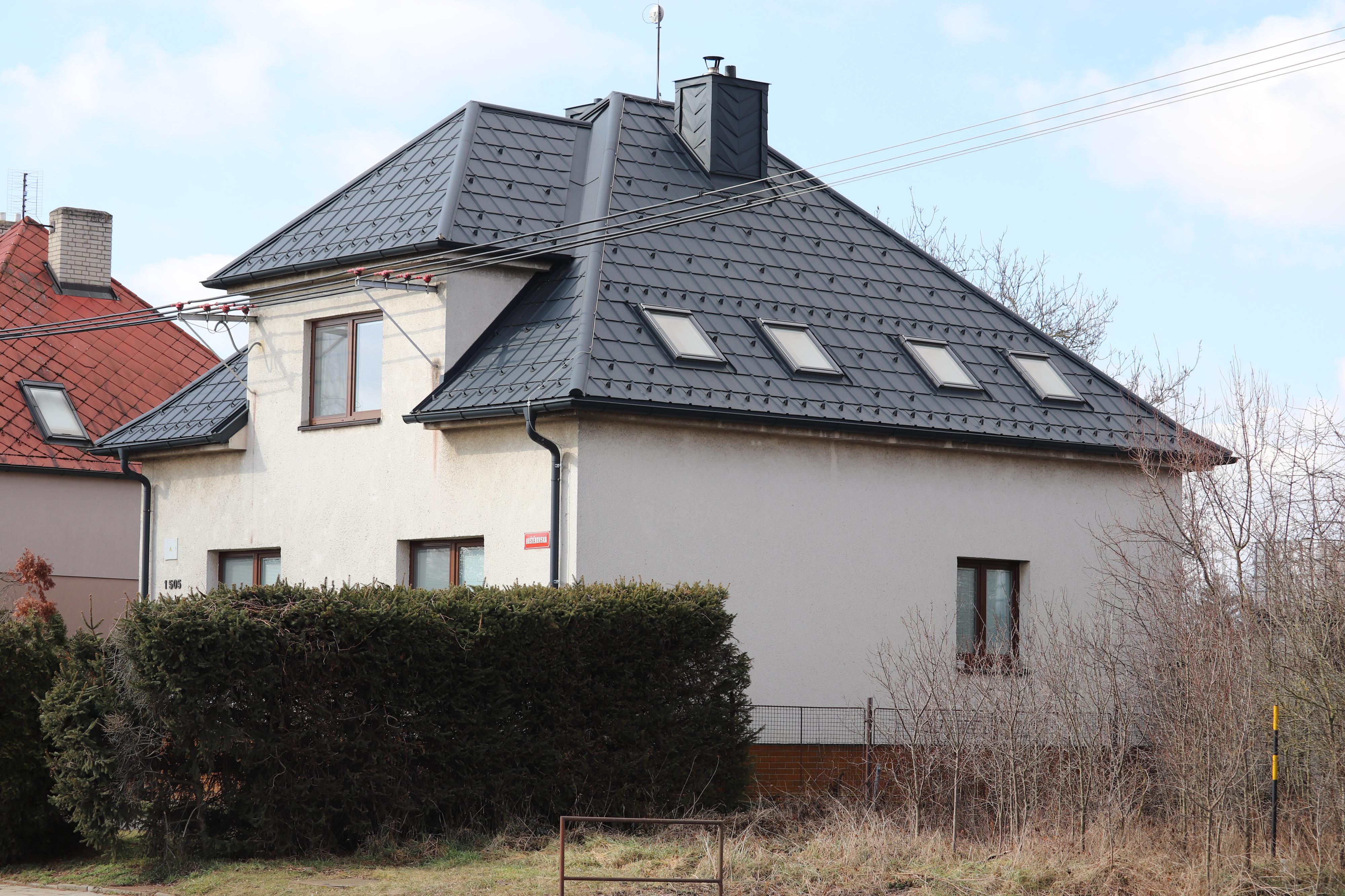 Střechy Chmelař