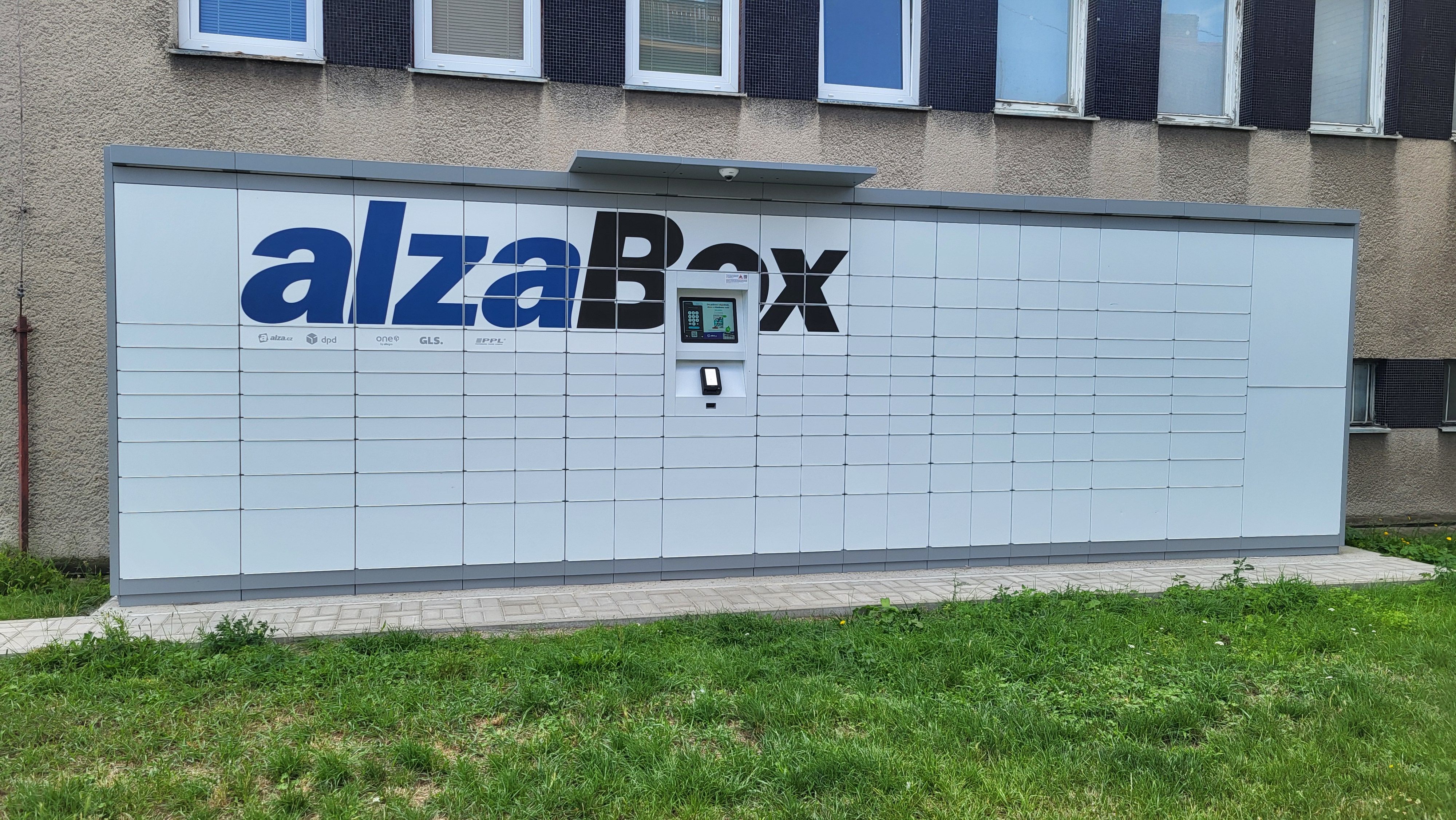AlzaBox foto 2