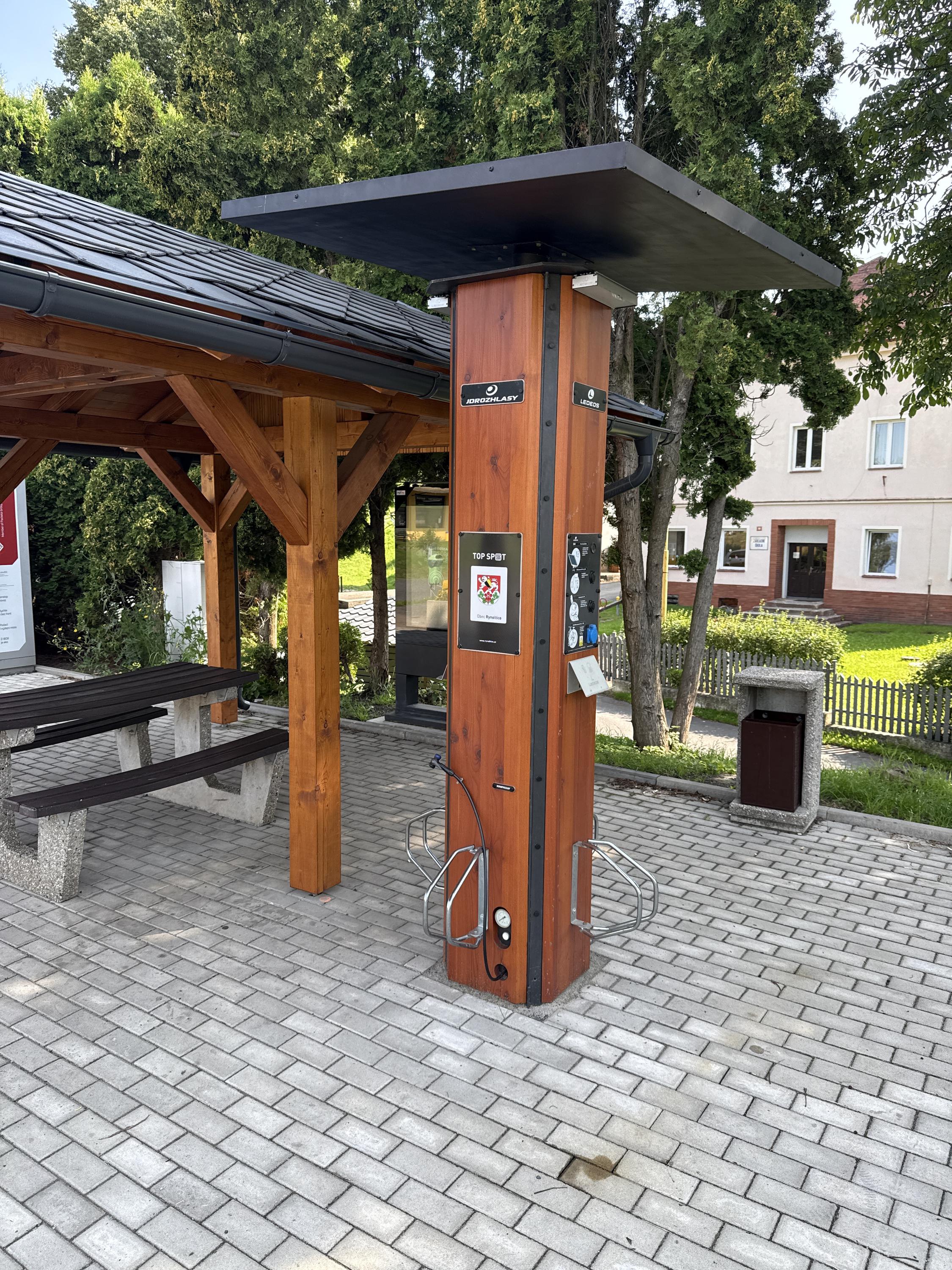 Dobíjecí stanice Parkoviště Rynoltice foto 4