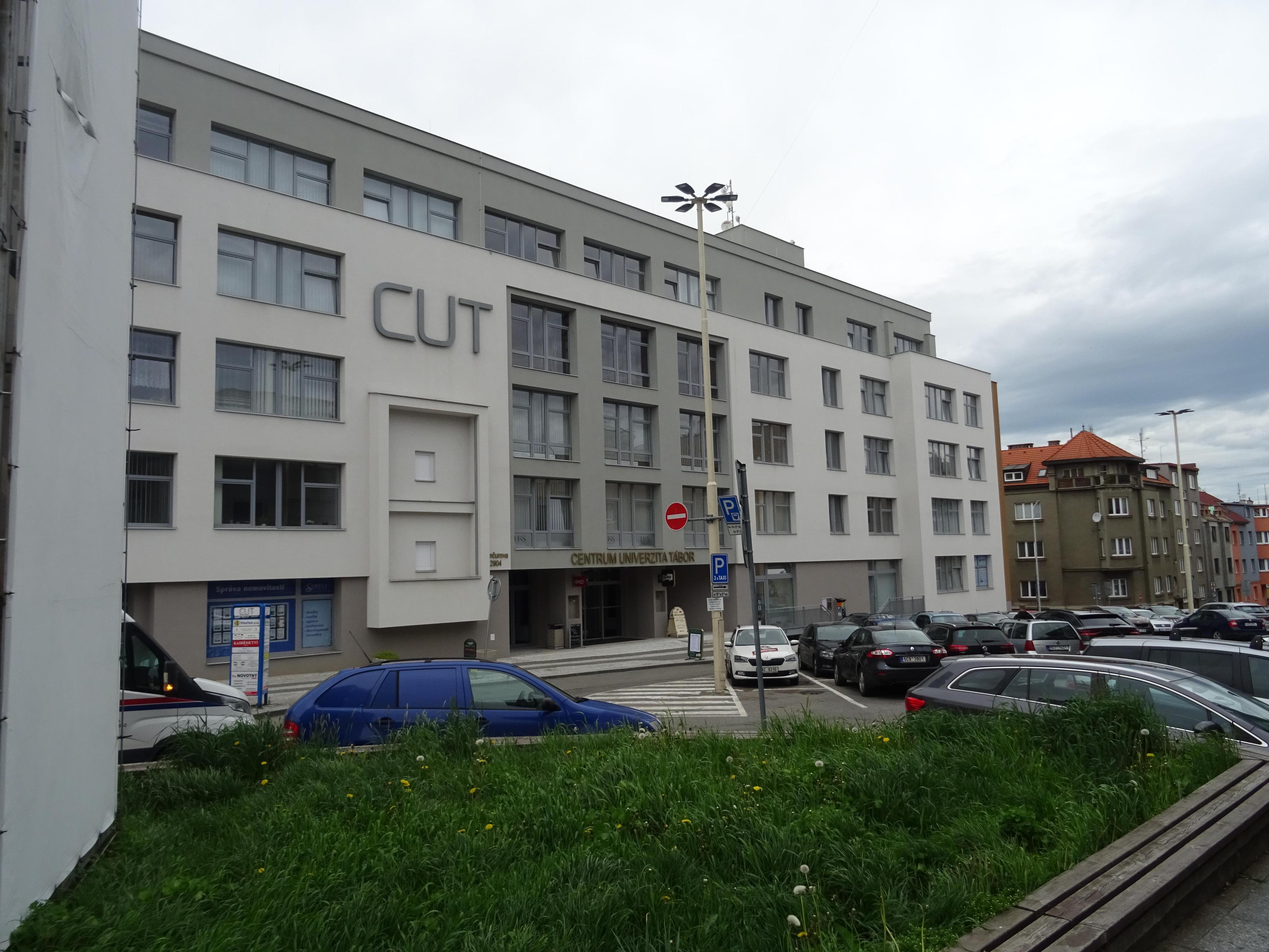 Vyšší odborná škola EDUCARI, s.r.o.