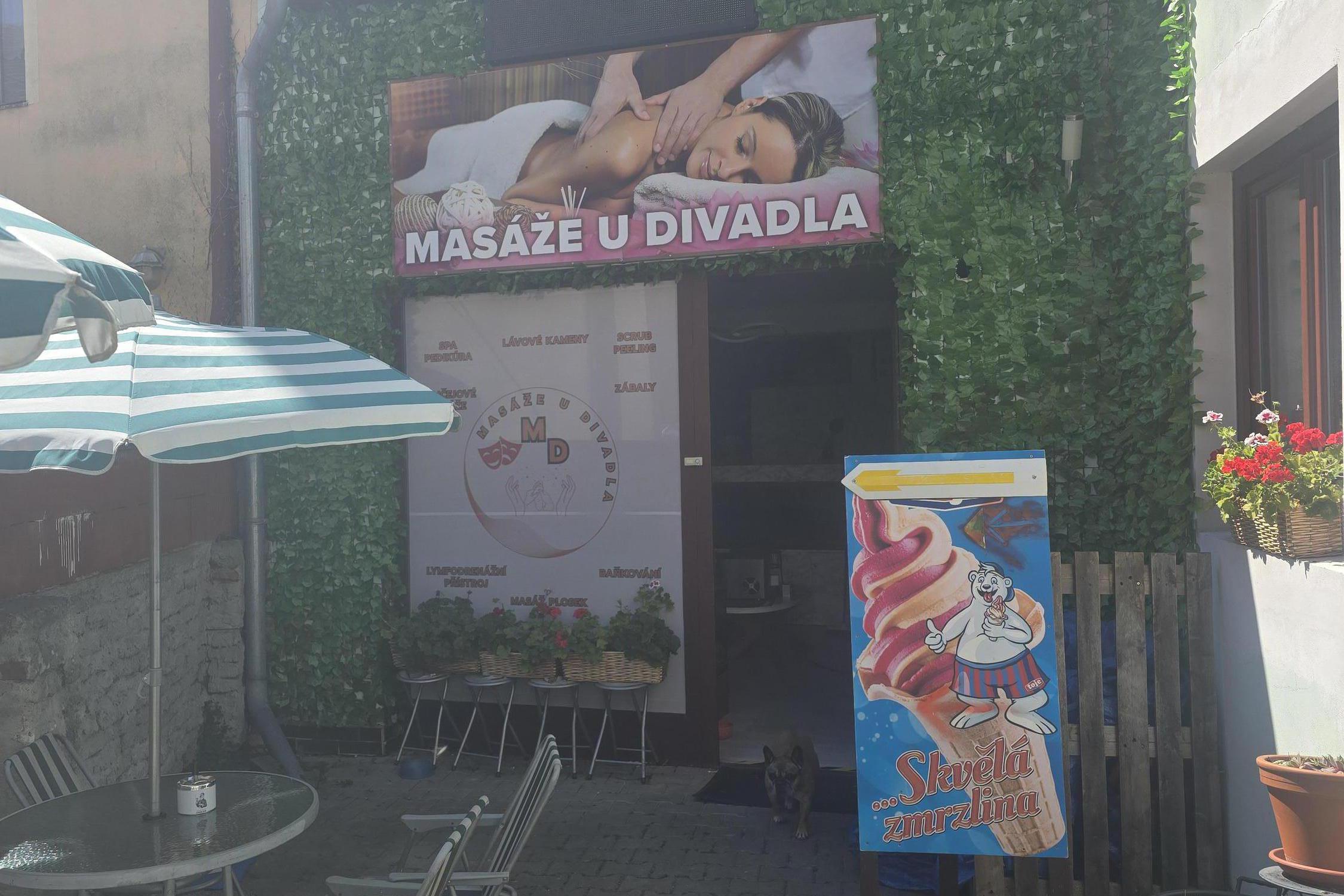 Zmrzlinový Ráj u Divadla