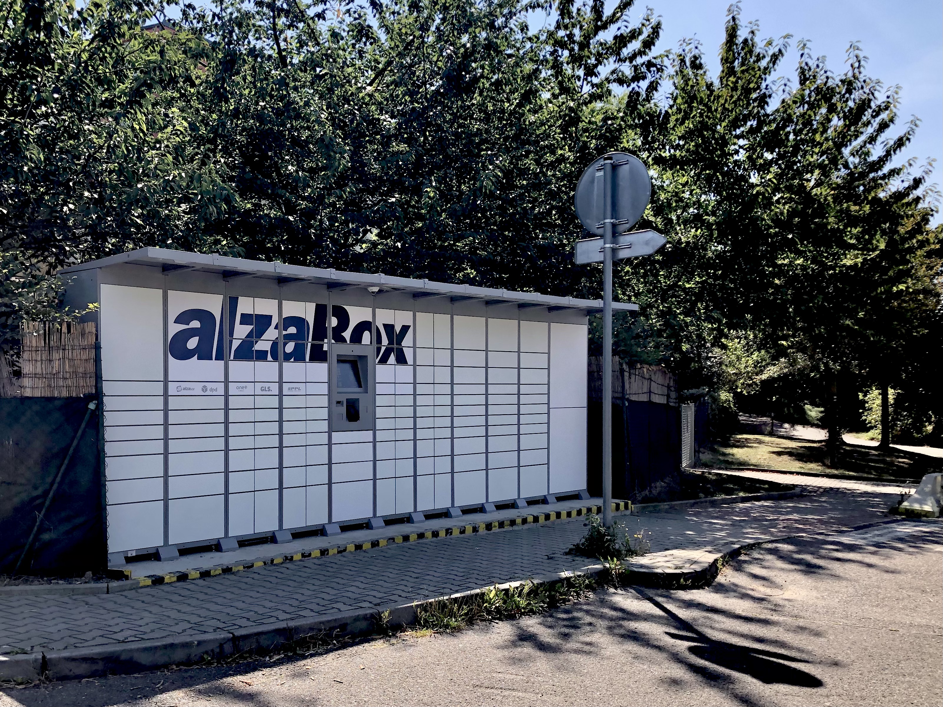 AlzaBox foto 3