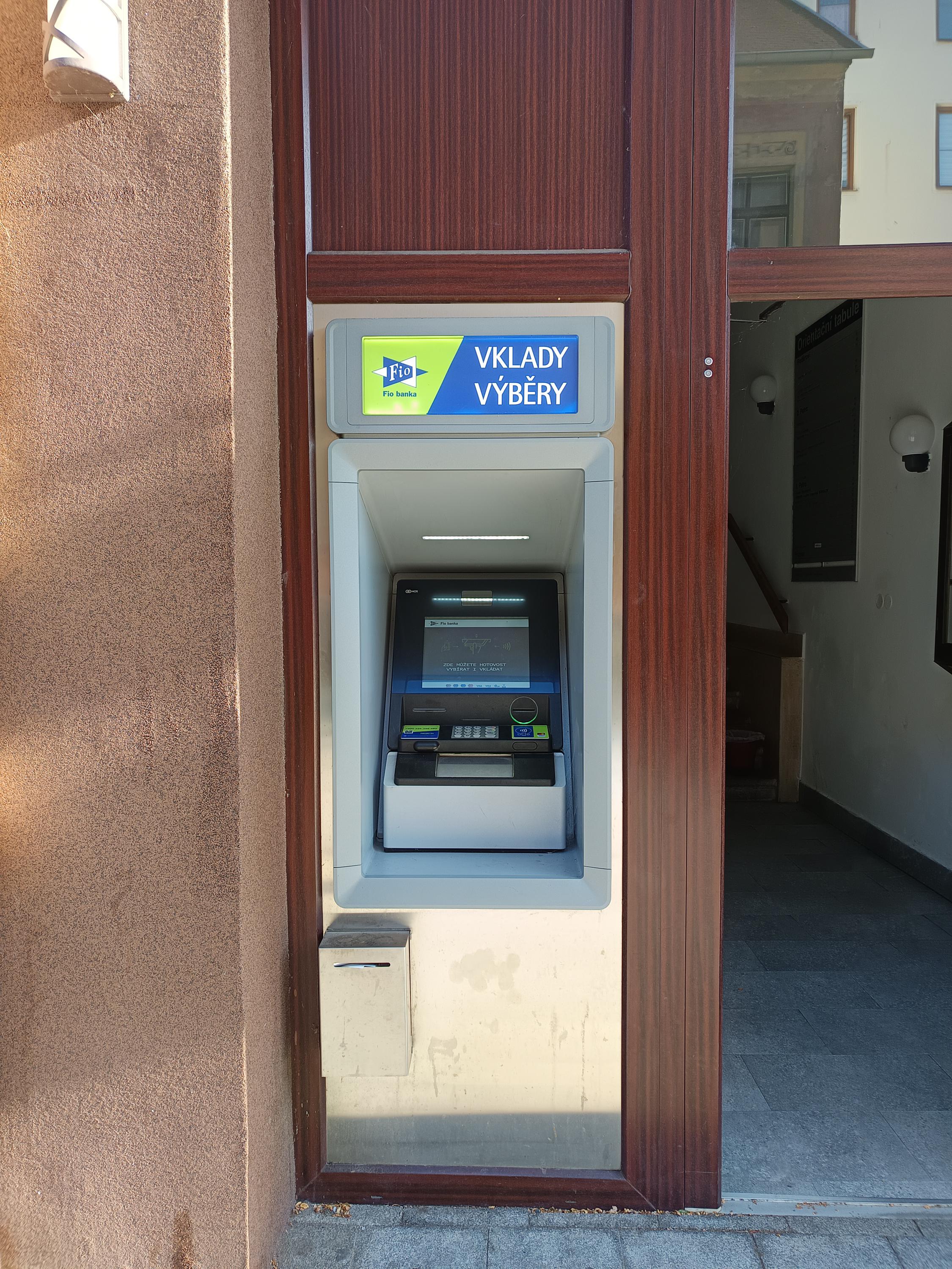 Bankomat Fio banky foto 3