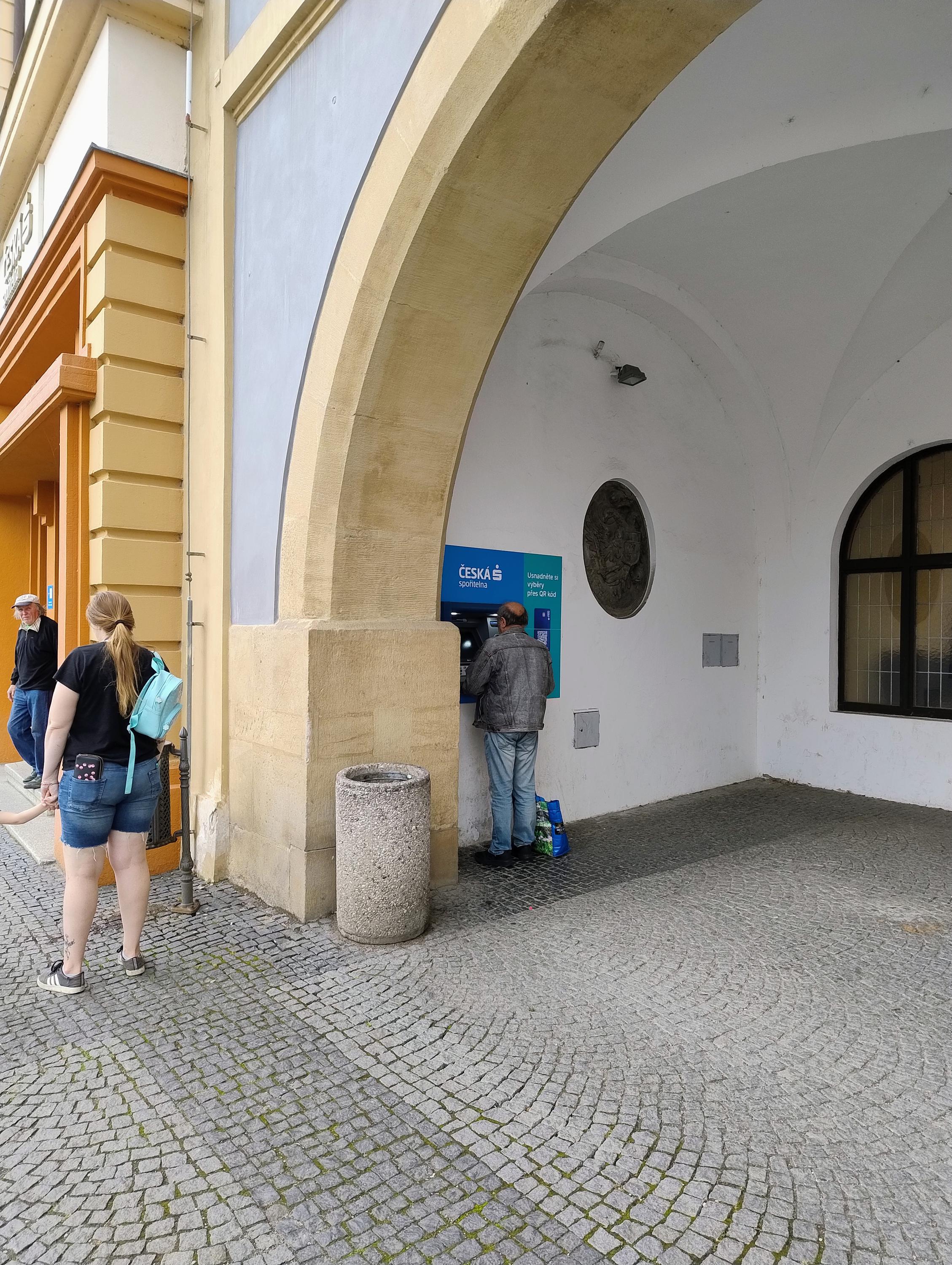 Bankomat České spořitelny foto 3