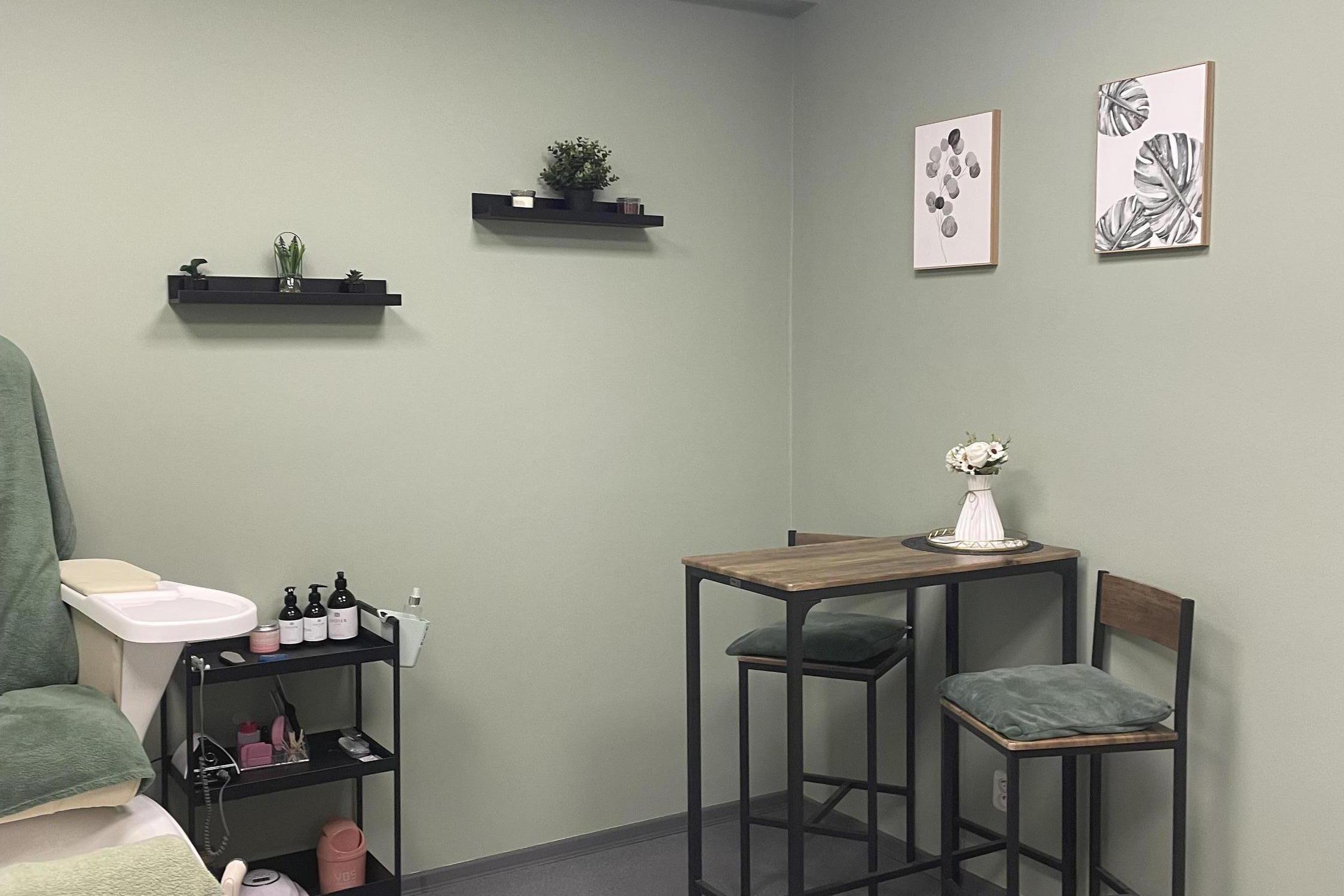 Zdenka Jílková - manikúra