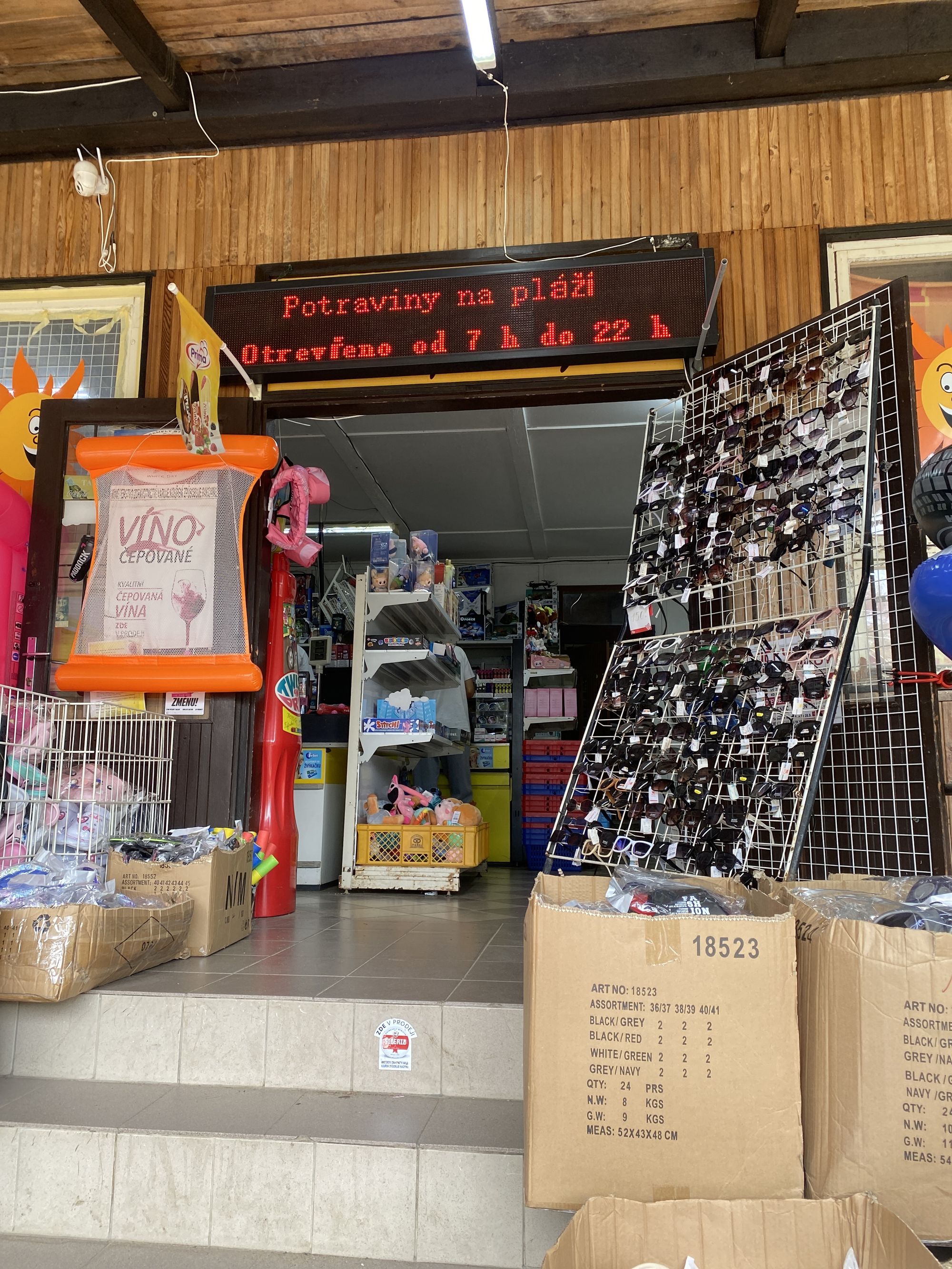 Potraviny na pláži foto 2