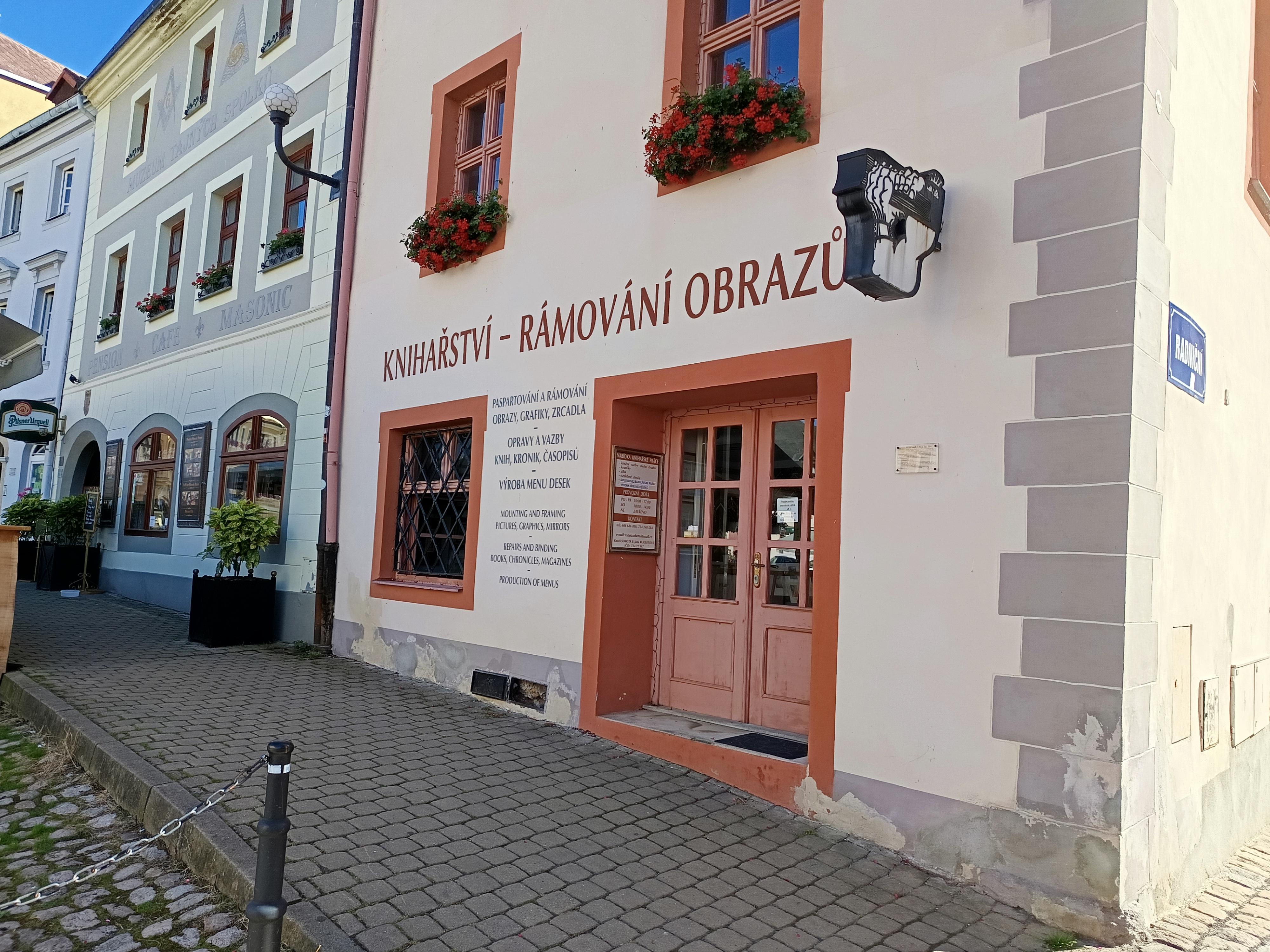 Knihařství a rámařství u Sobotů