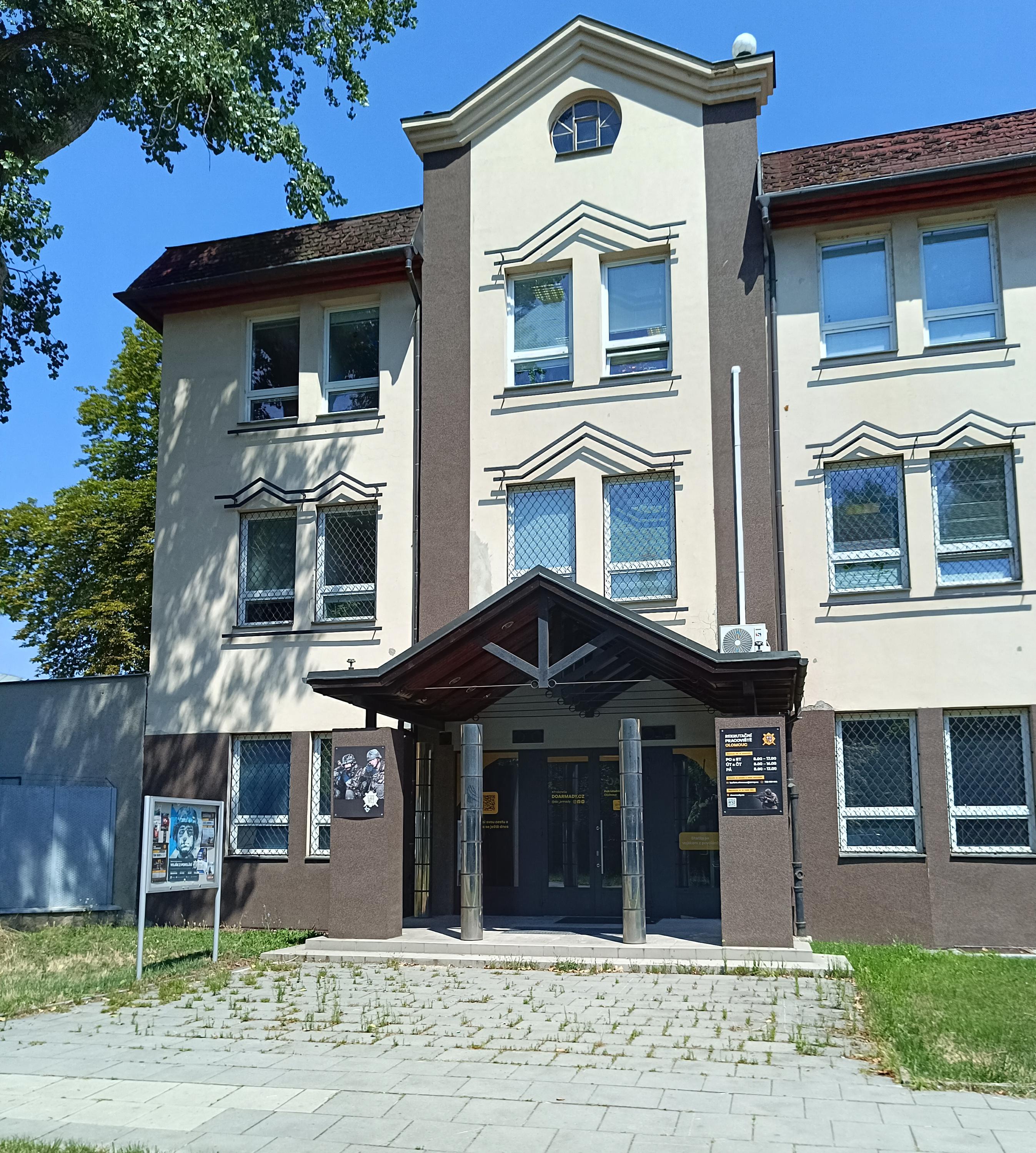 Velitelství pozemních sil Armády ČR foto 1