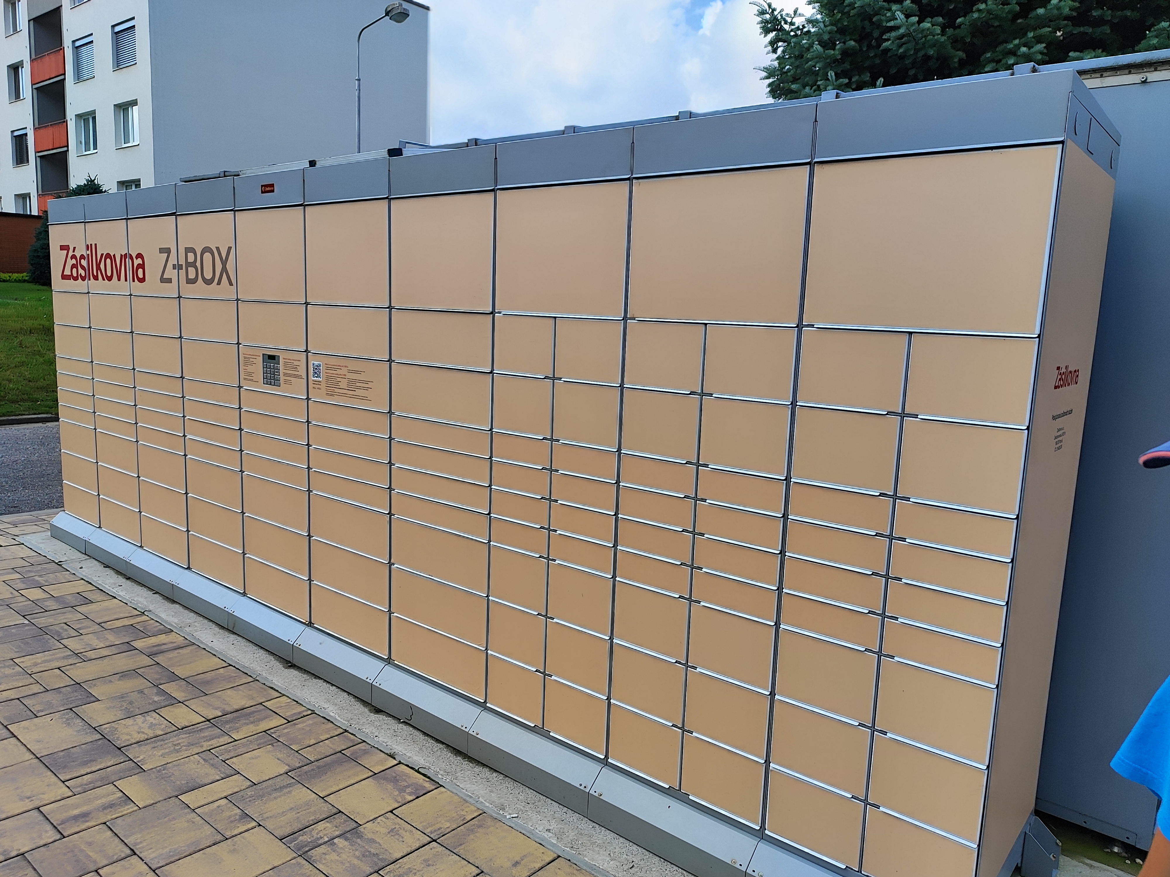 Z-BOX
