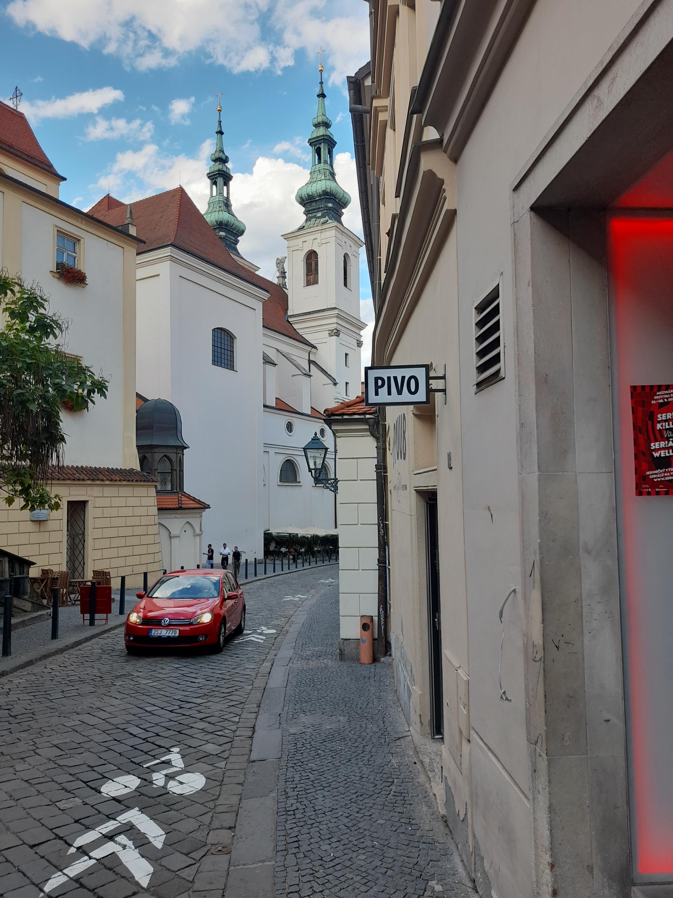 t PUUB, pivovarský výčep THRILLS brewery tap