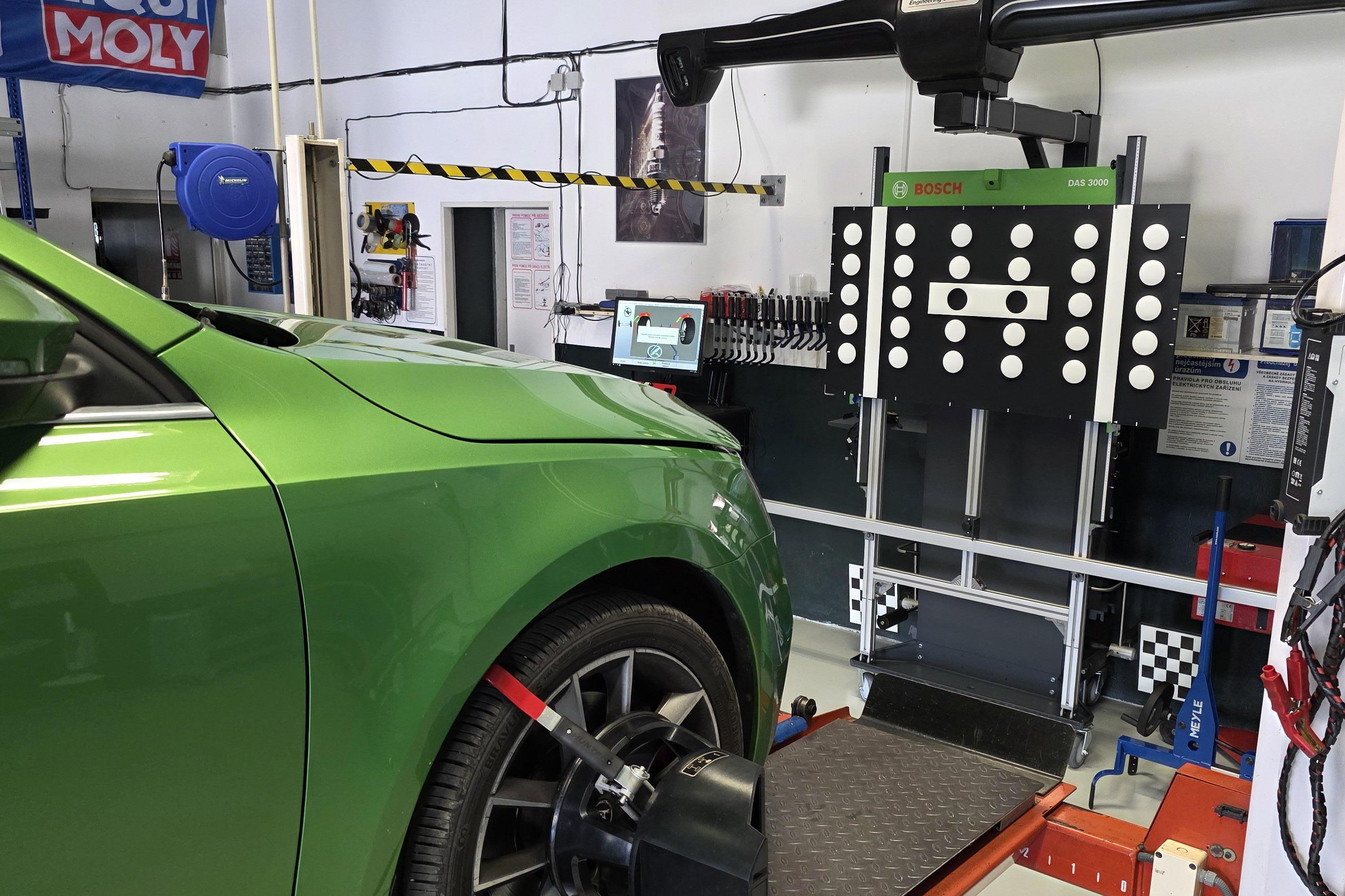 KONTROLA  A SEŘÍZENÍ GEOMETRIE KOL HUNTER