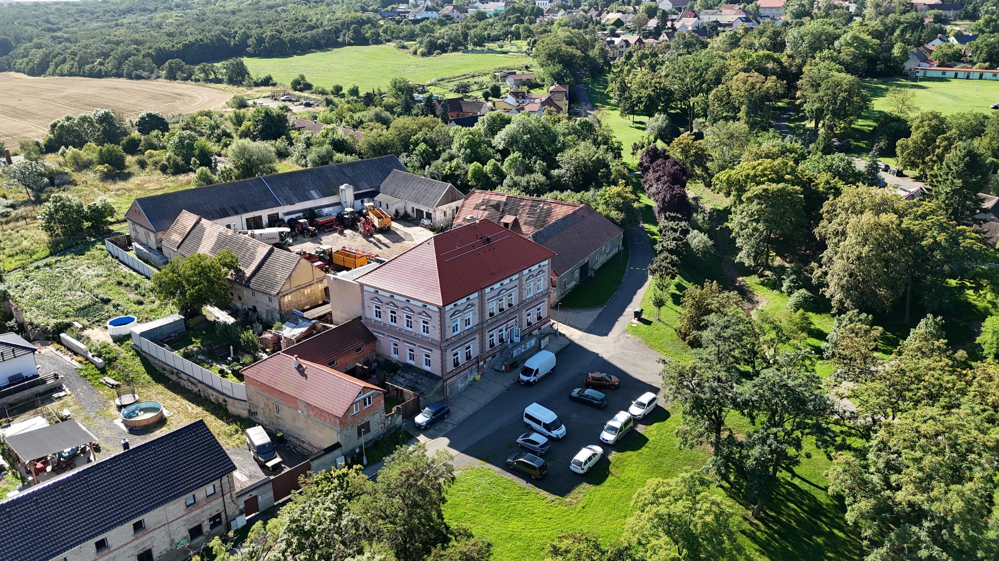 Havraň - obecní úřad foto 5