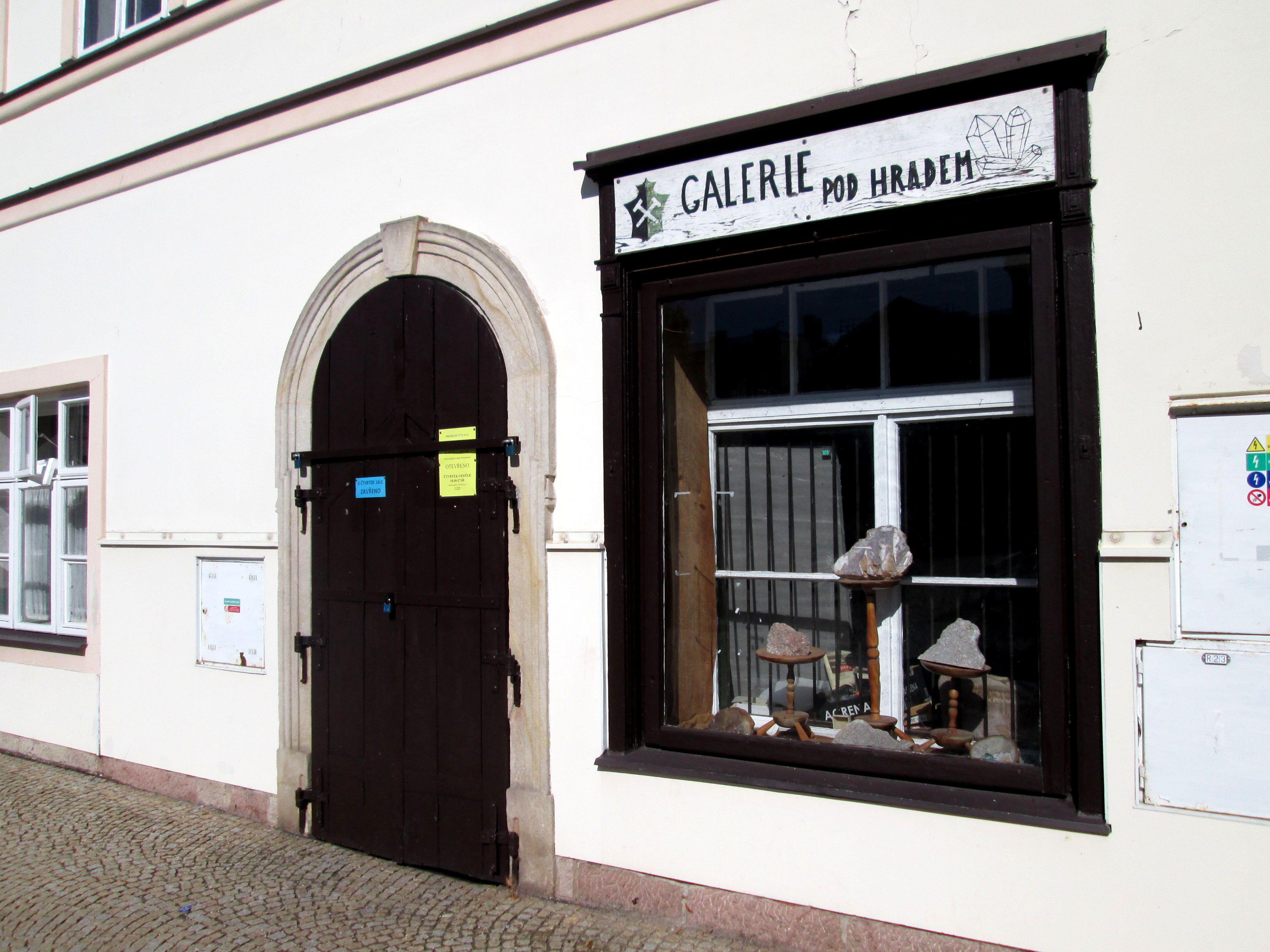 Galerie pod hradem foto 2
