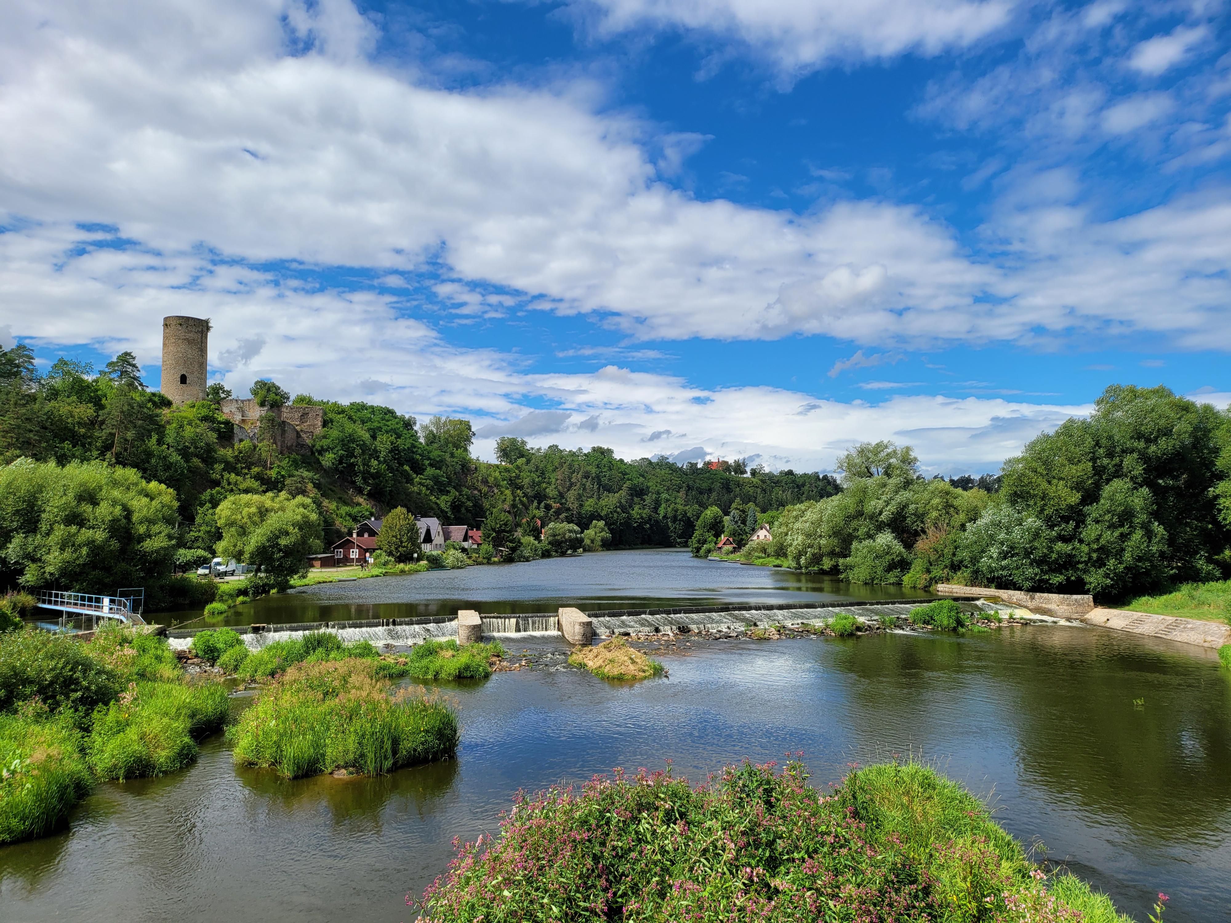 Občerstvení pod hradem Dobronice foto 6