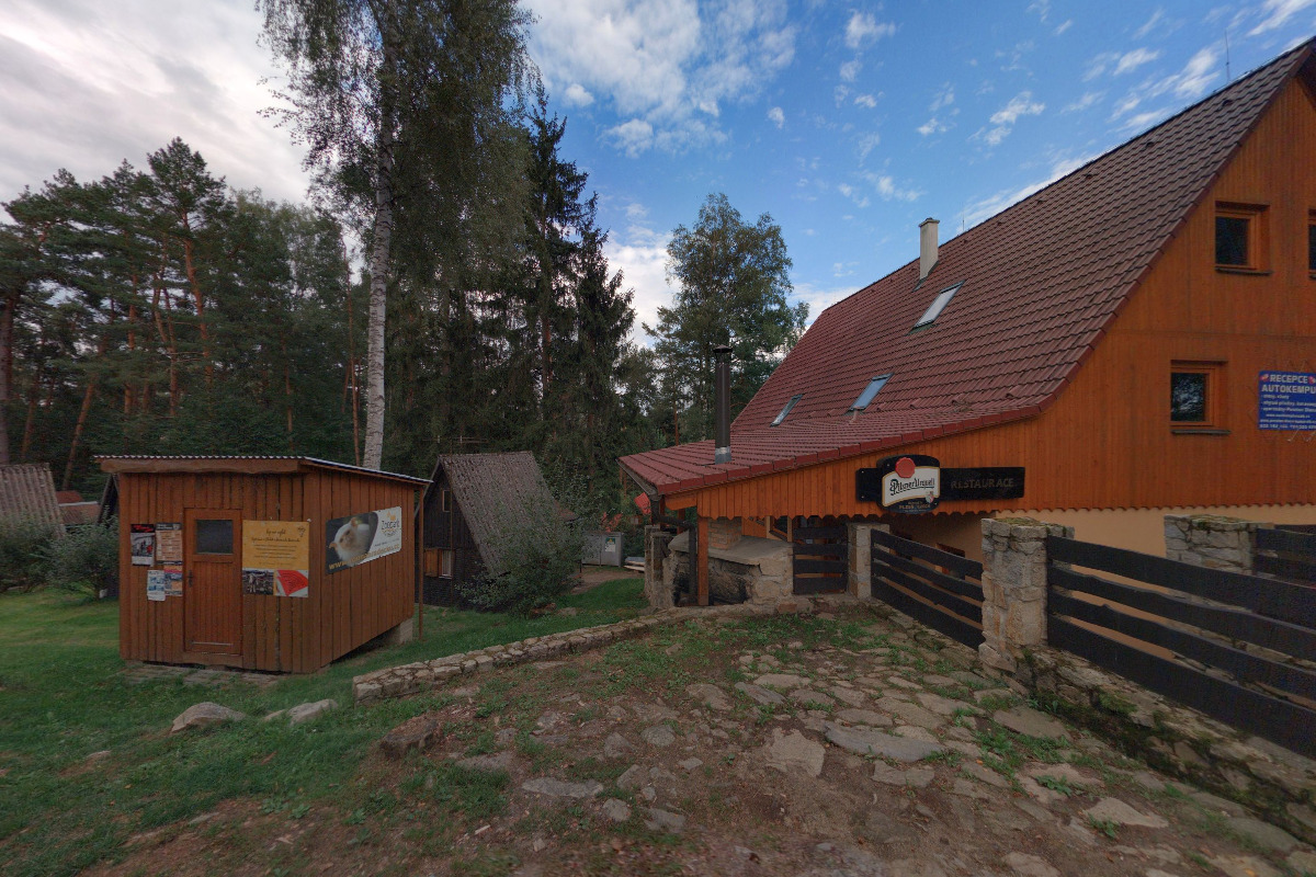 Autokemp Komorník Kunžak