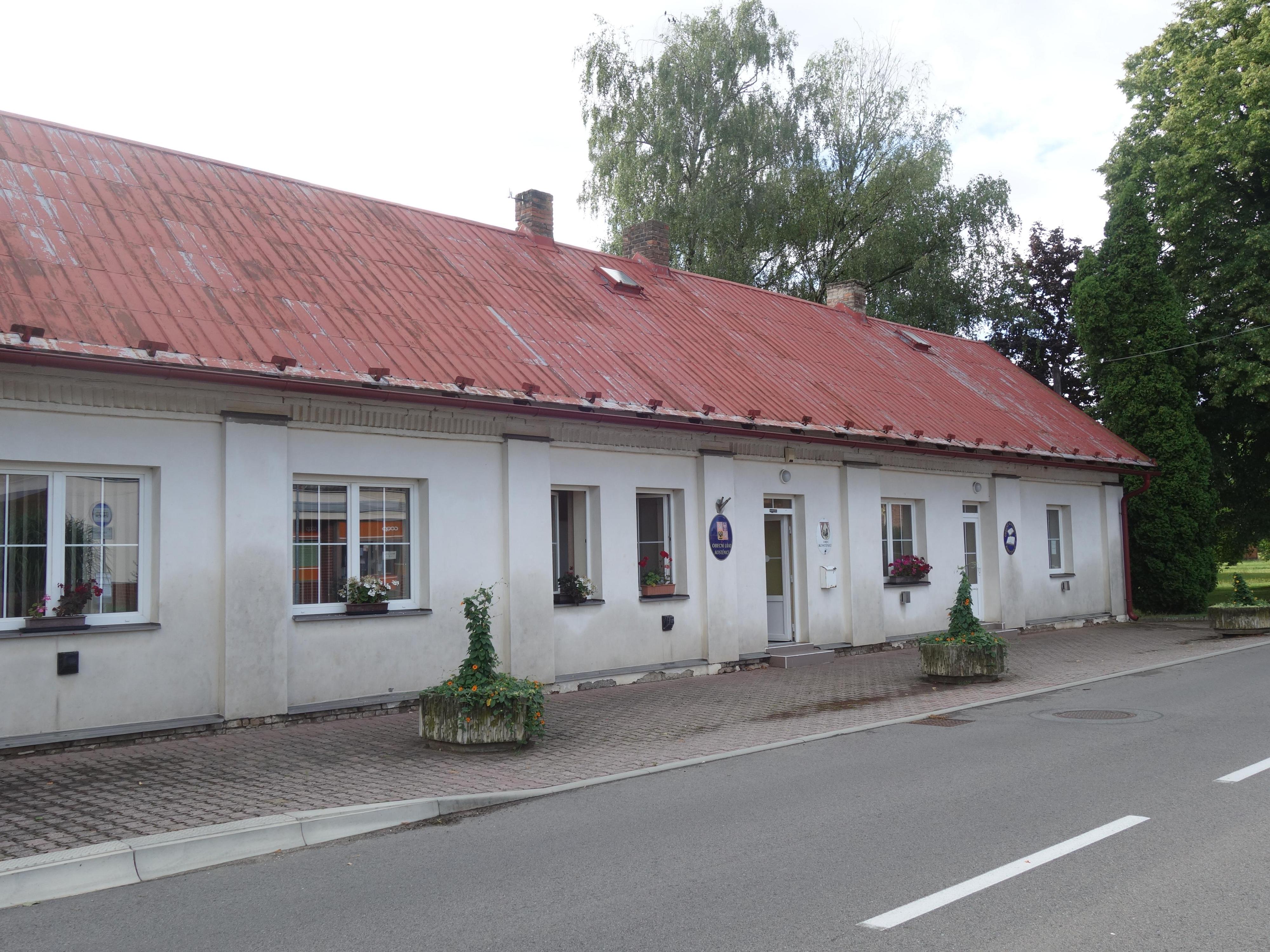 Kostěnice - obecní úřad foto 3
