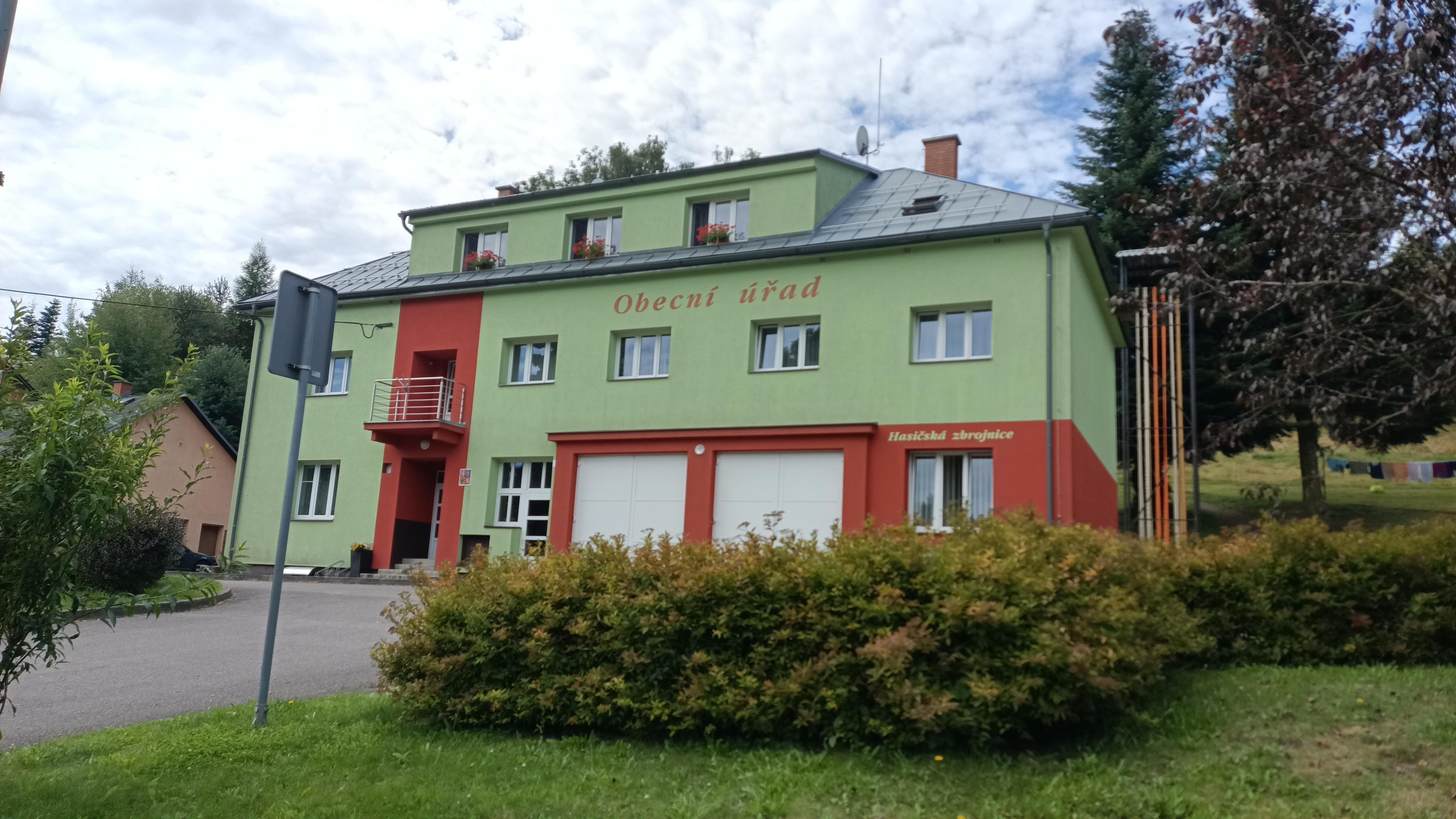Mistrovice - obecní úřad foto 3
