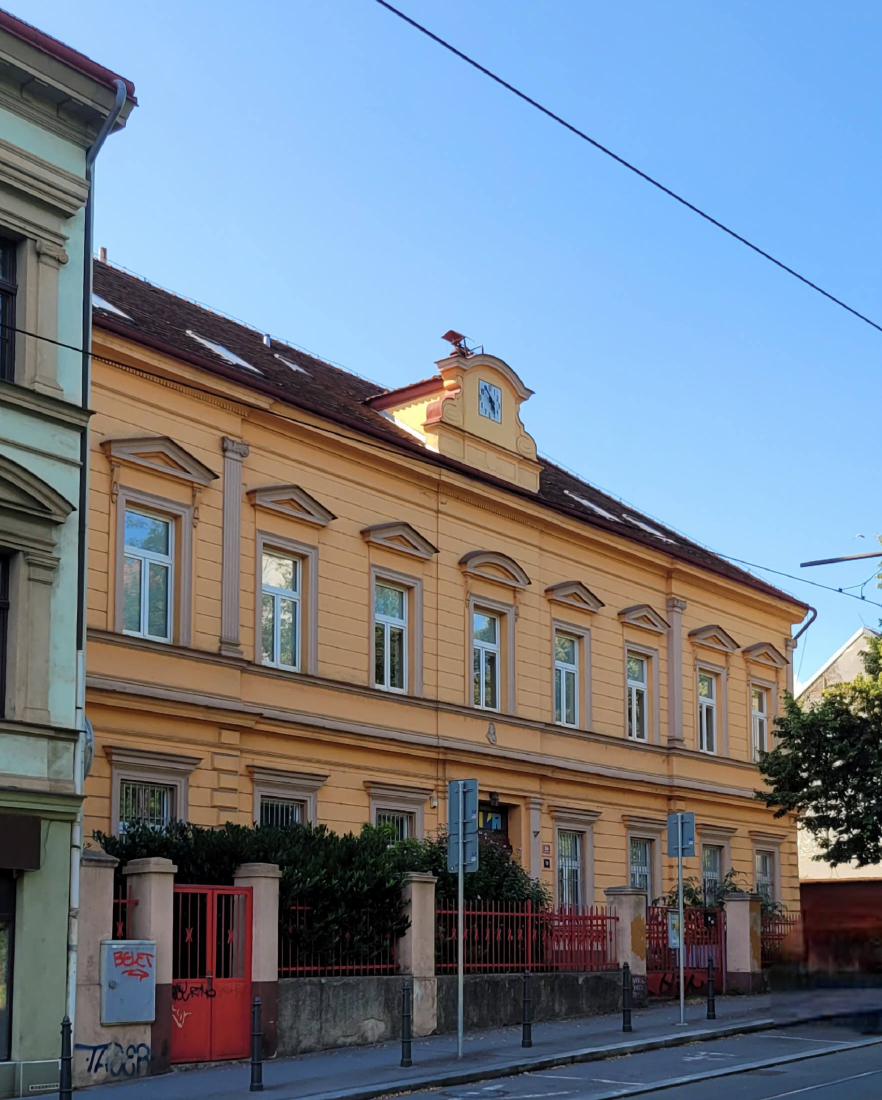 ZŠ pro žáky se specifickými poruchami chování Praha 5 foto 2