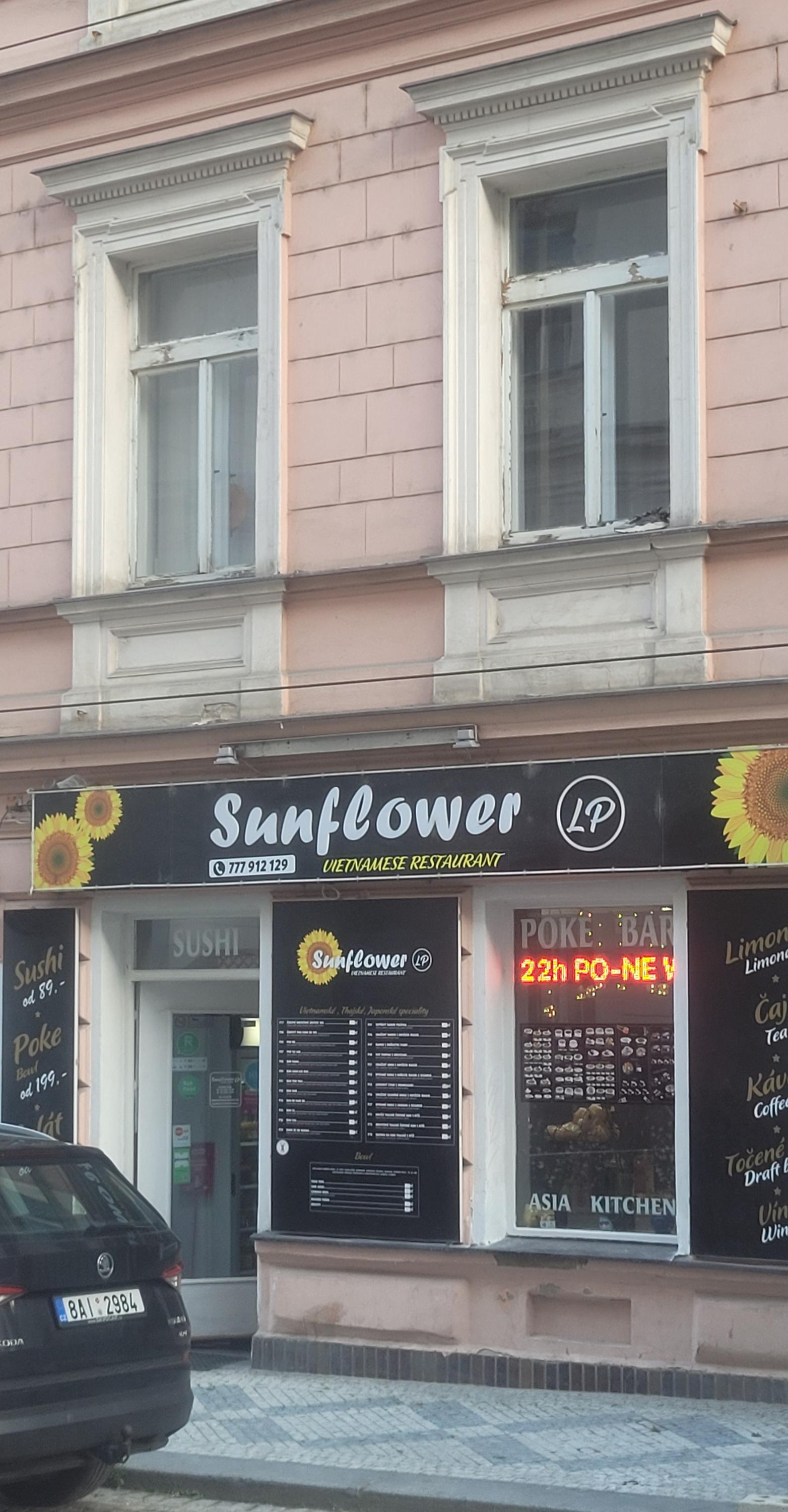 Sunflower LP vietnamská restaurace foto 4