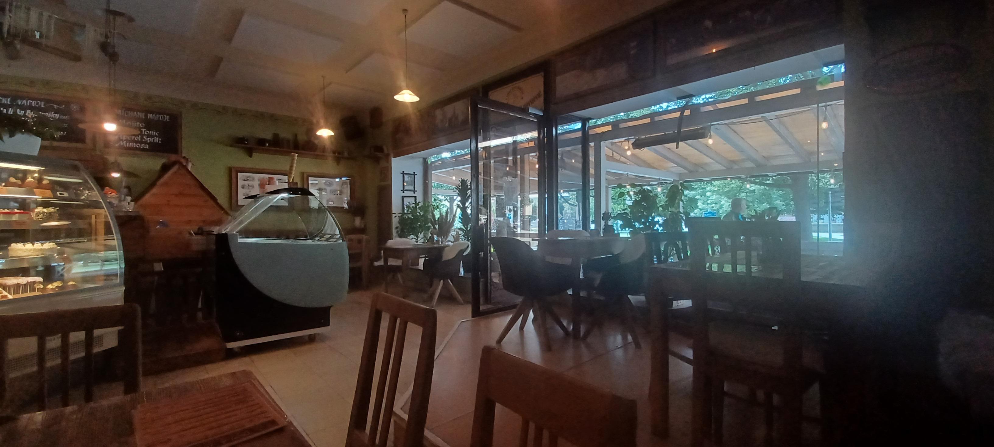 Kavárna Galerie U lišky Bystroušky foto 3