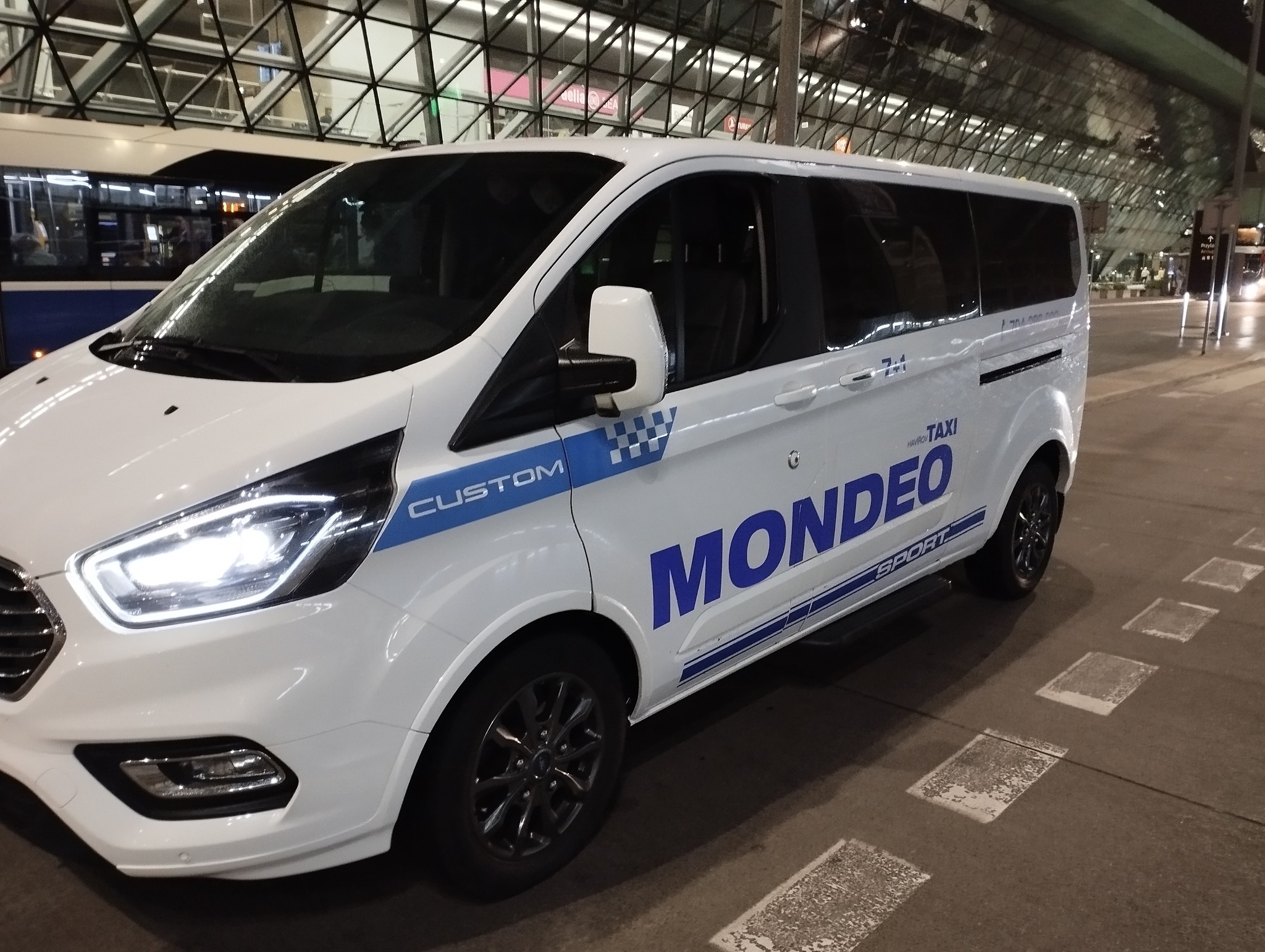 Mondeo Taxi foto 3