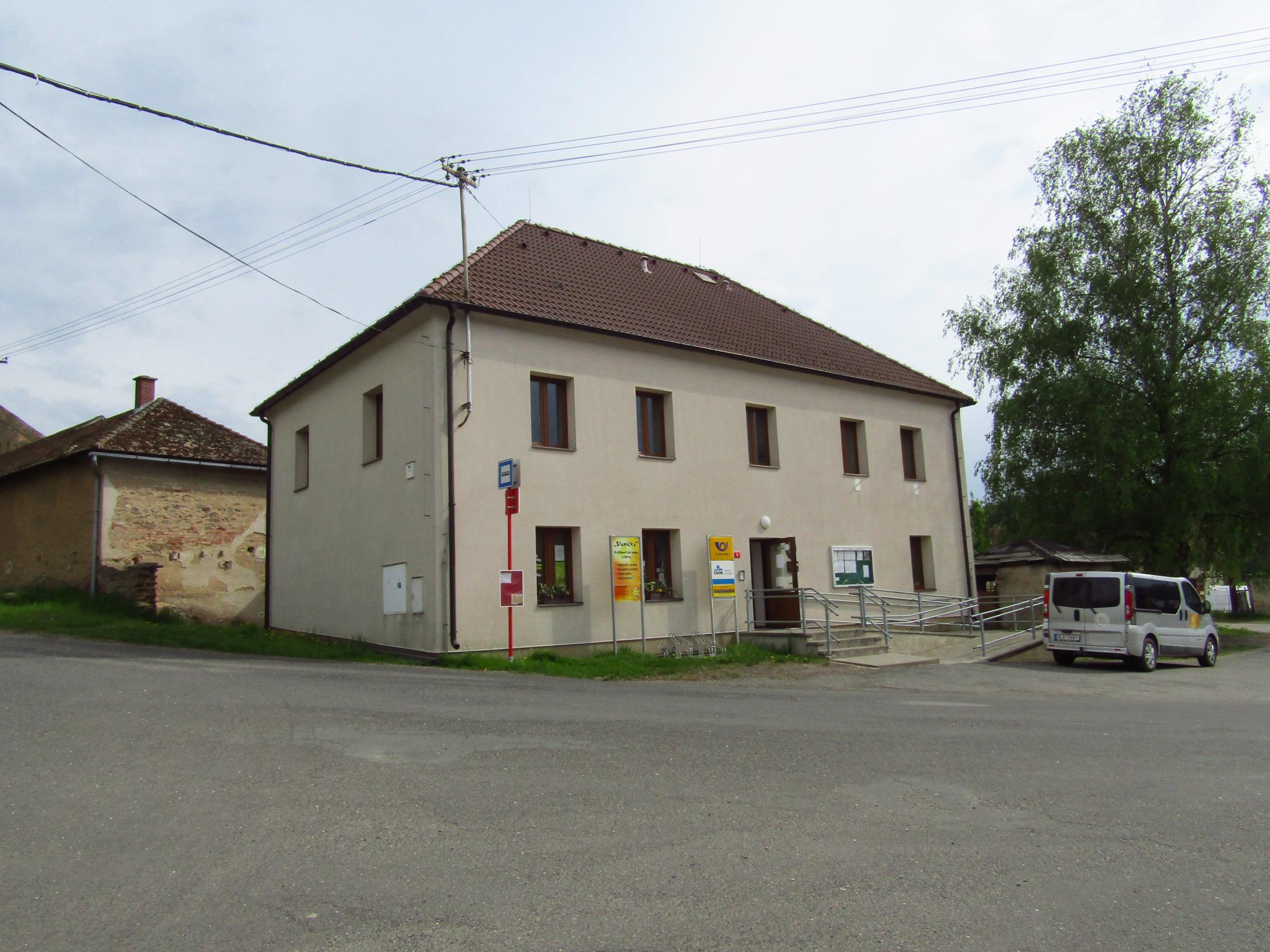 Vlastějovice - obecní úřad foto 4