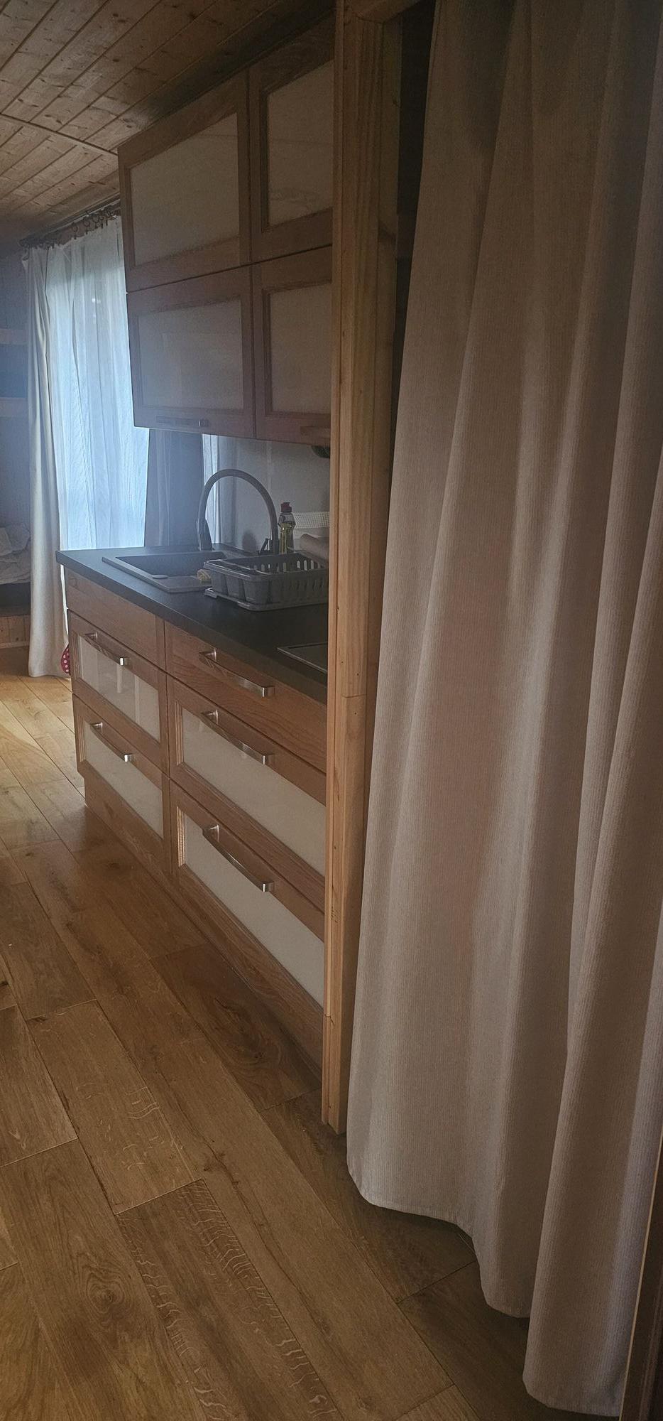 Maringotka u splavu foto 1