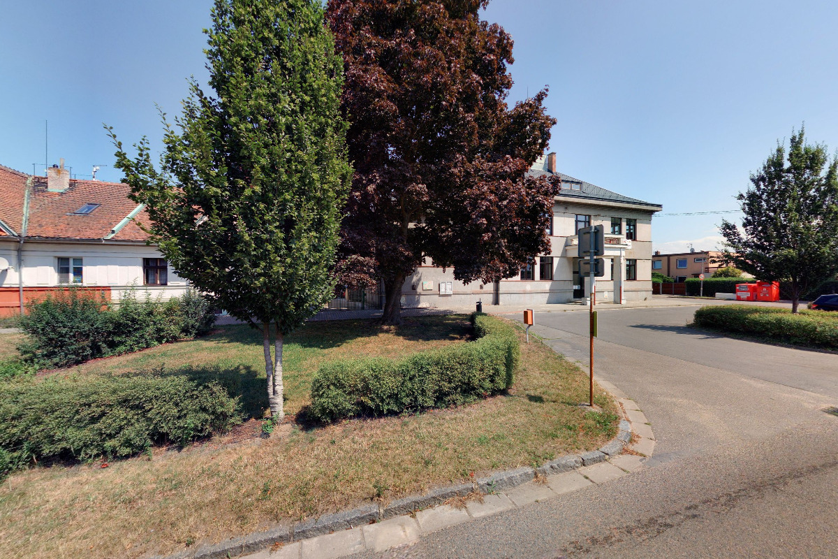 Multifunkční dobíjecí stanice SPOT