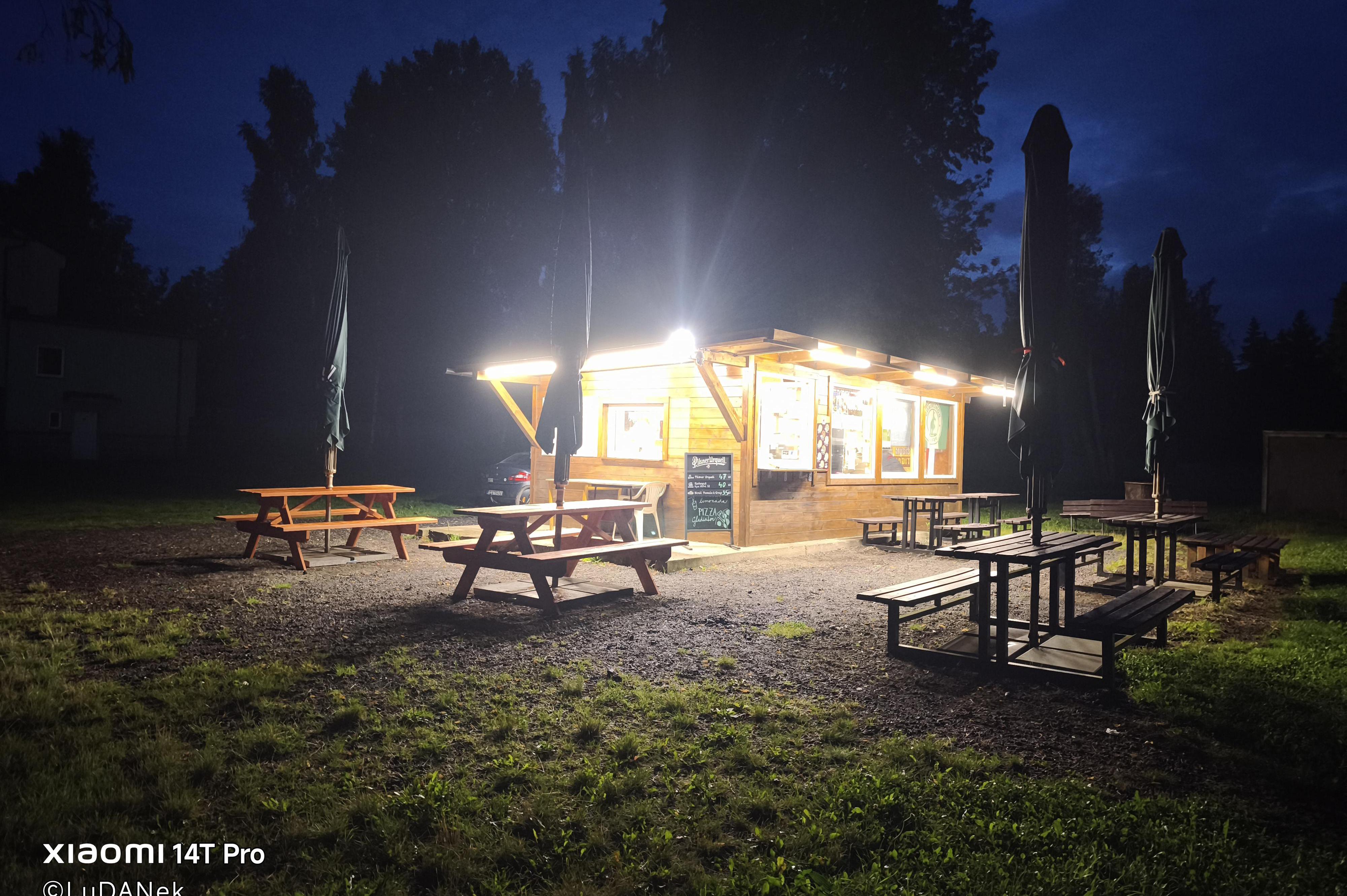 Občerstvení U LuDANka Na hřišti foto 1