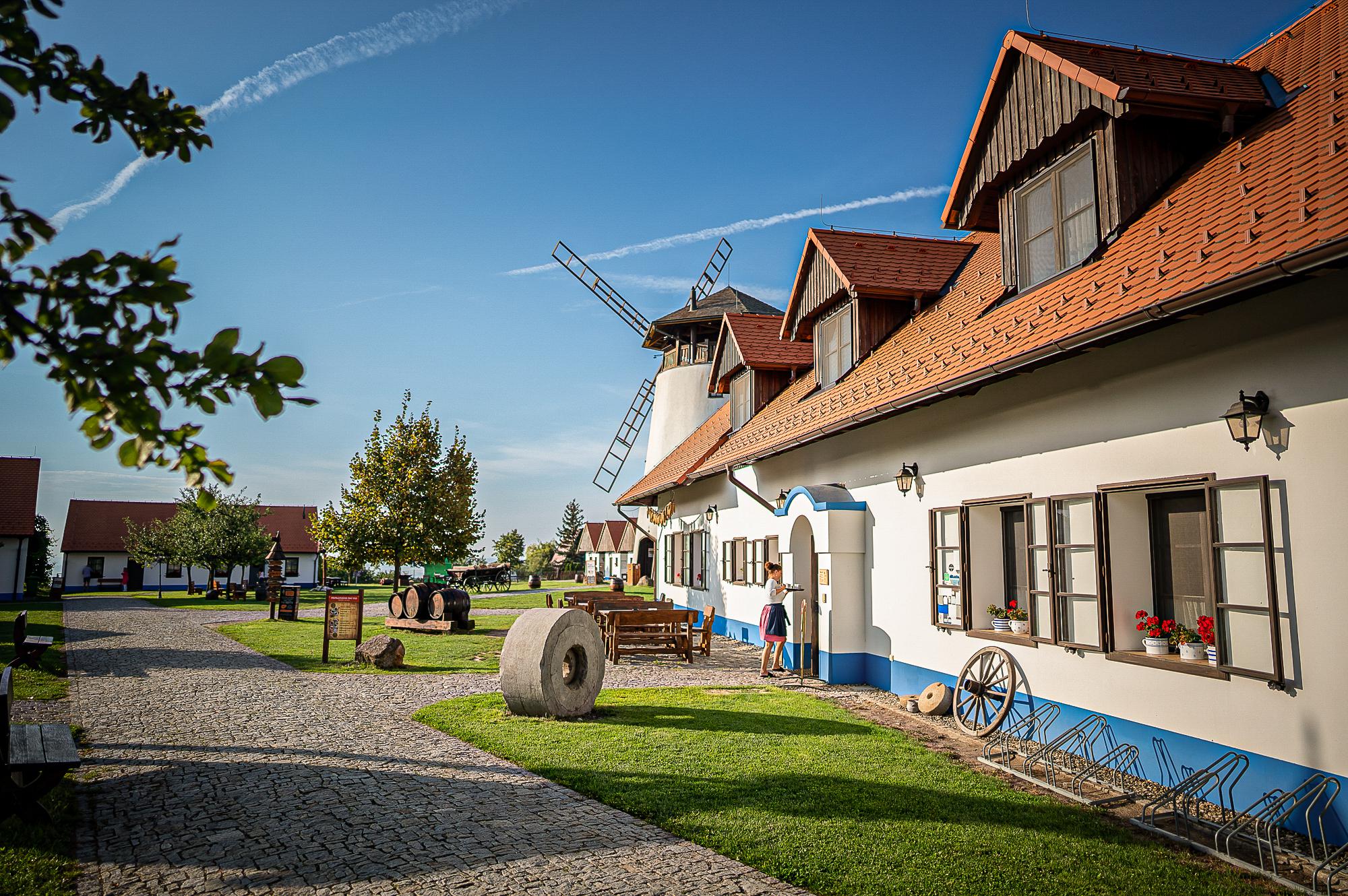 Restaurace Bukovanský mlýn