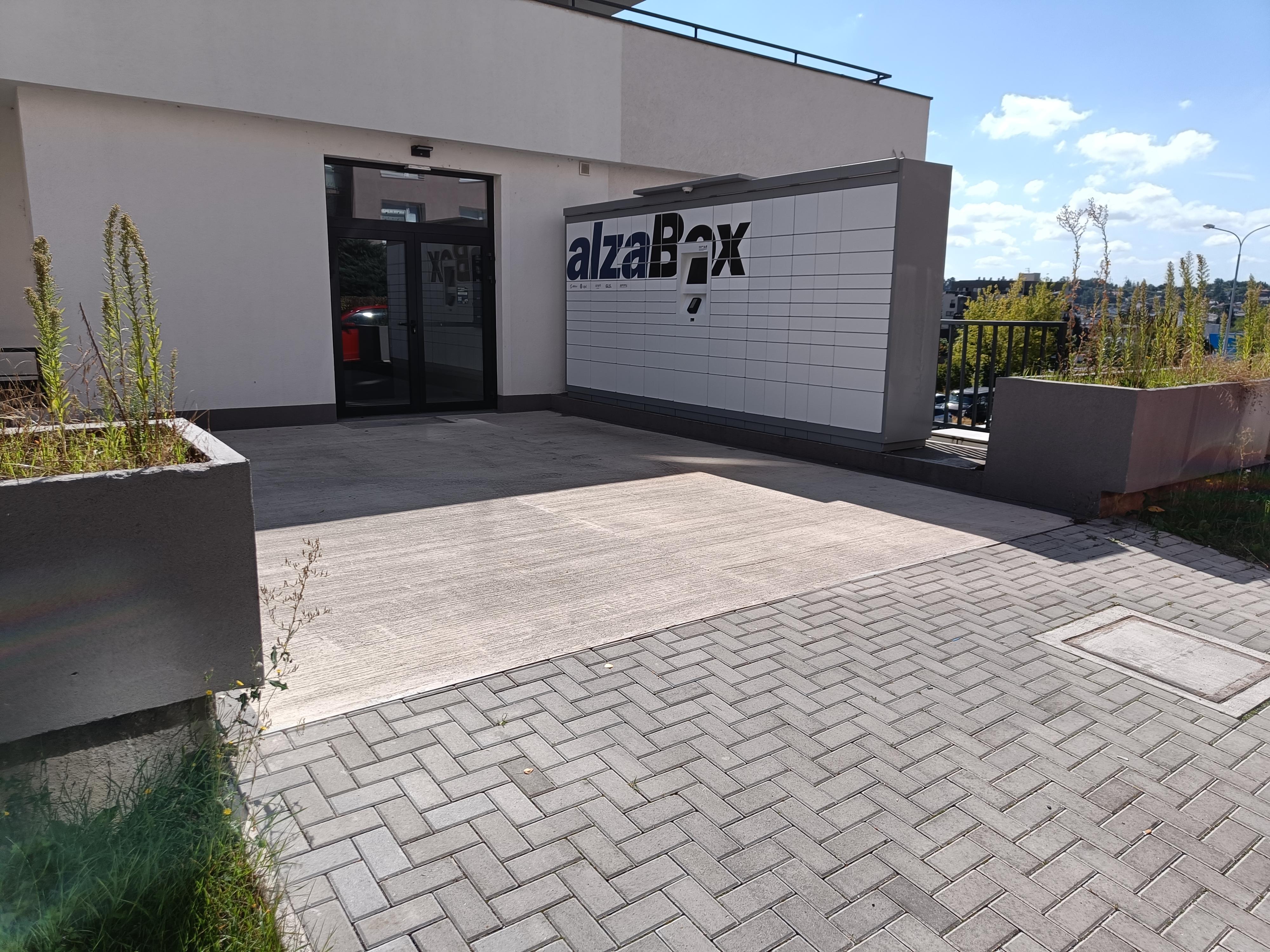 AlzaBox foto 2