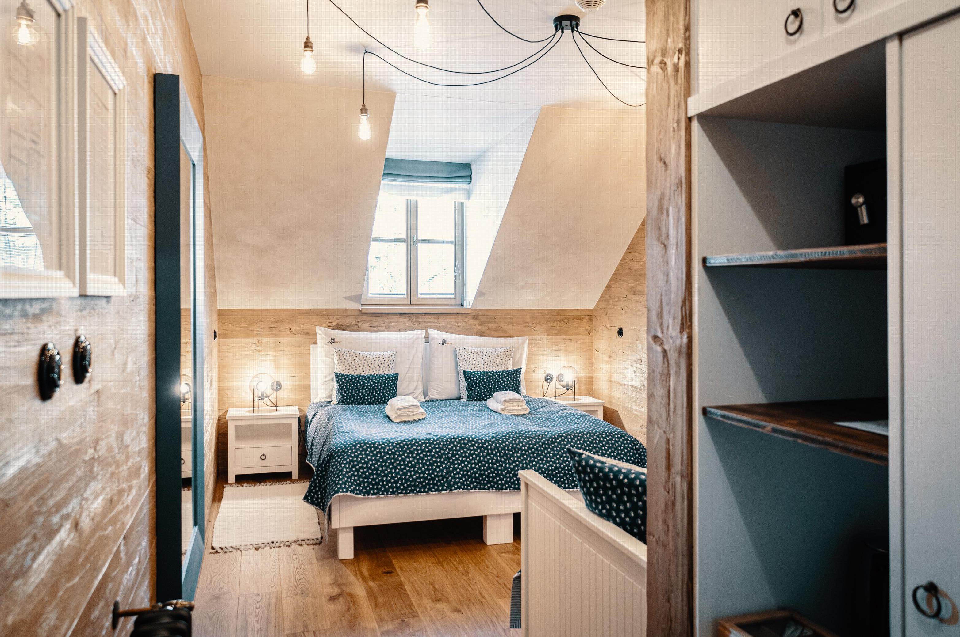 Noc pro dva v Angusfarm