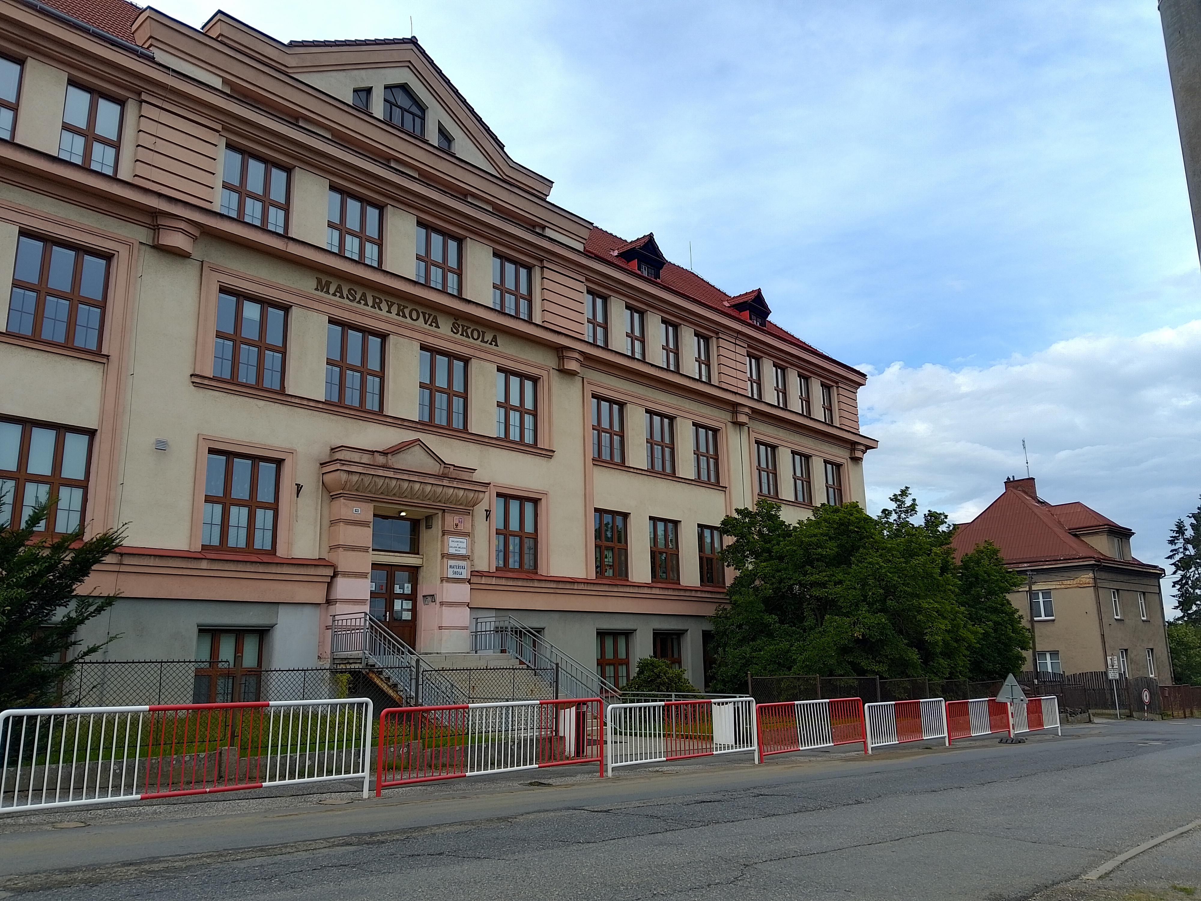 ZŠ a ZUŠ Petřvald foto 4