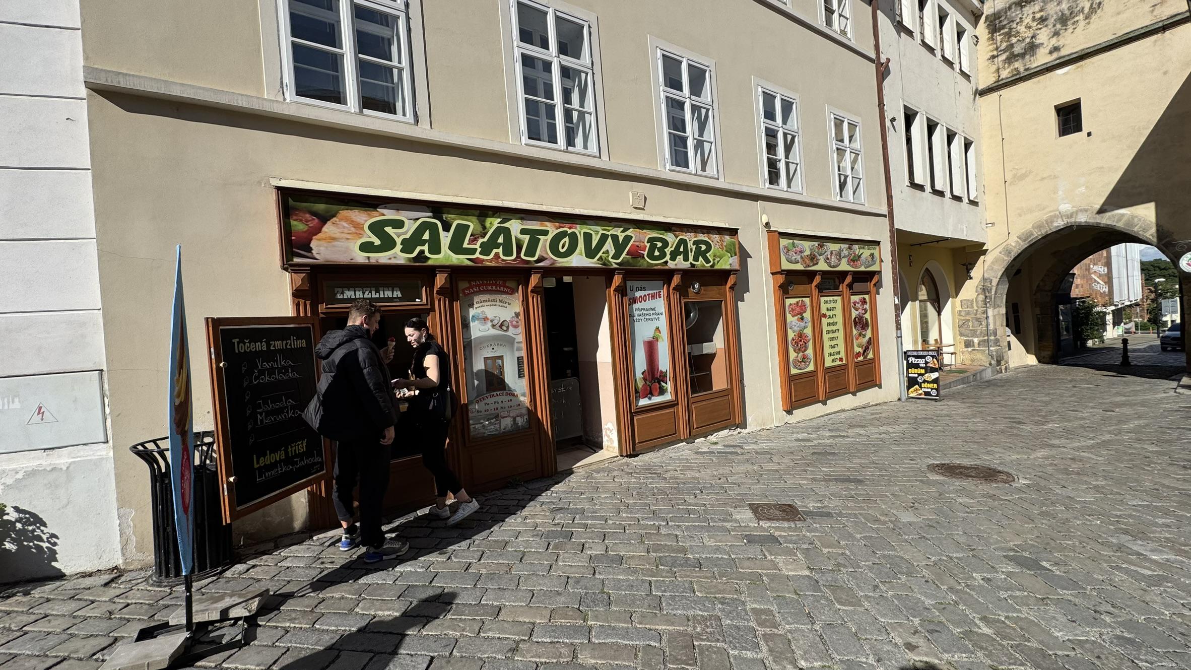 Salátový bar