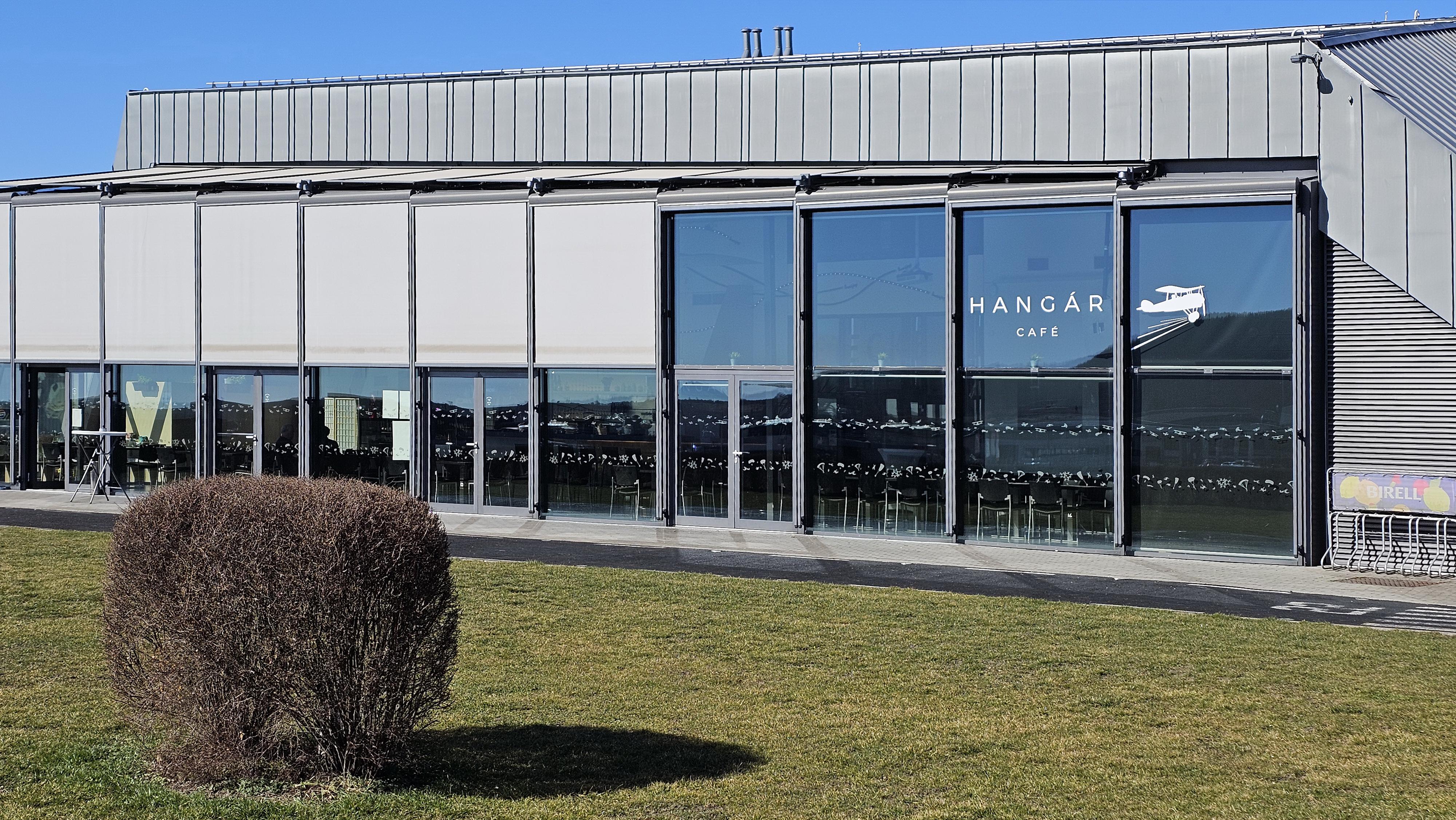 Hangár Café foto 3