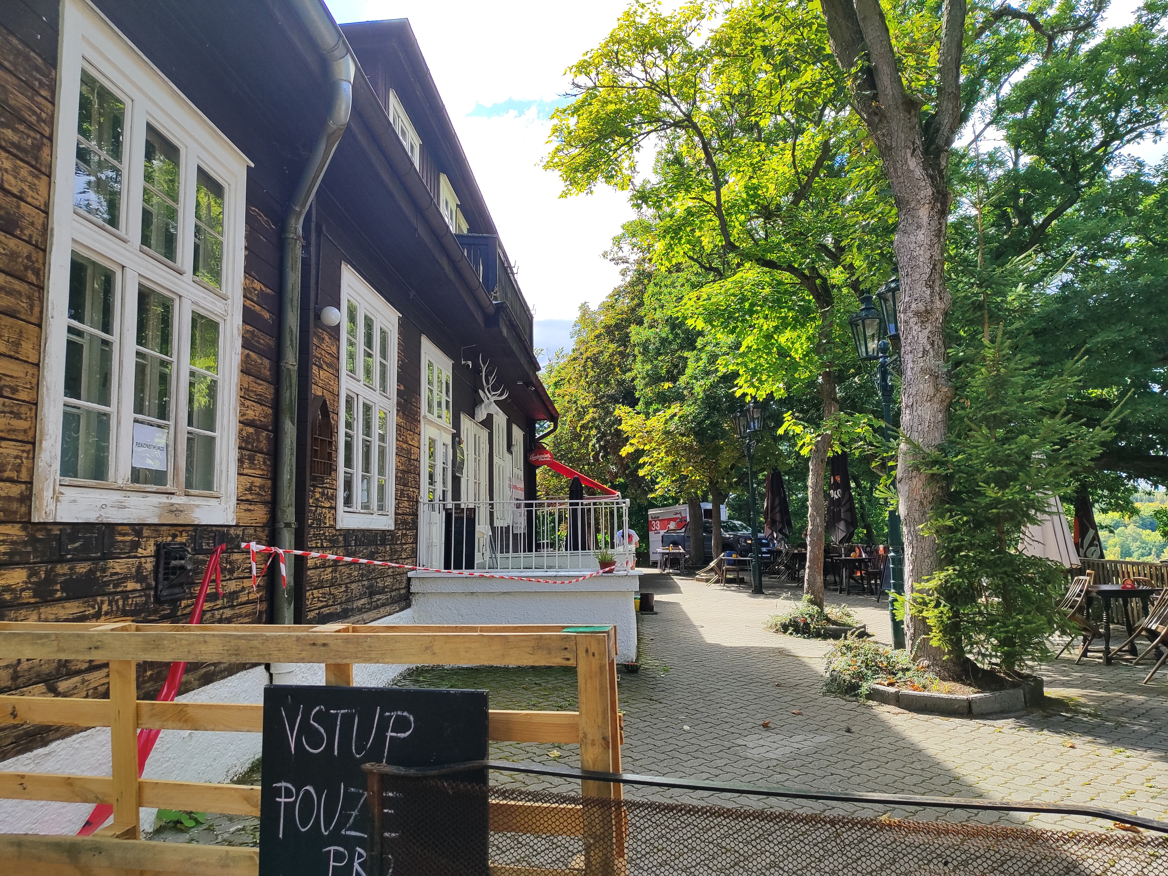 Restaurace Jelení Skok foto 1