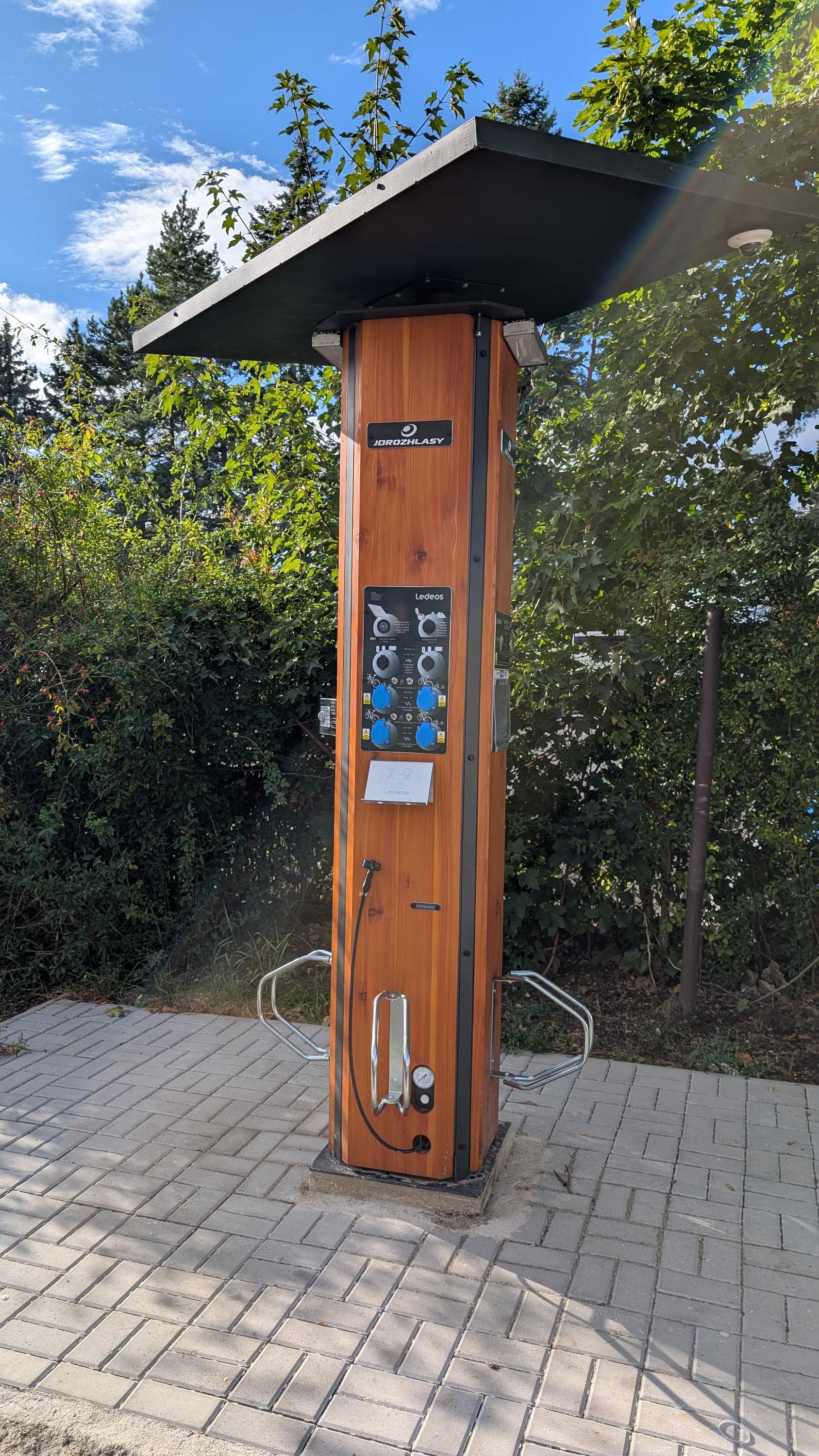 Nabíjecí zásuvka pro elektrokola - Kollárova foto 2