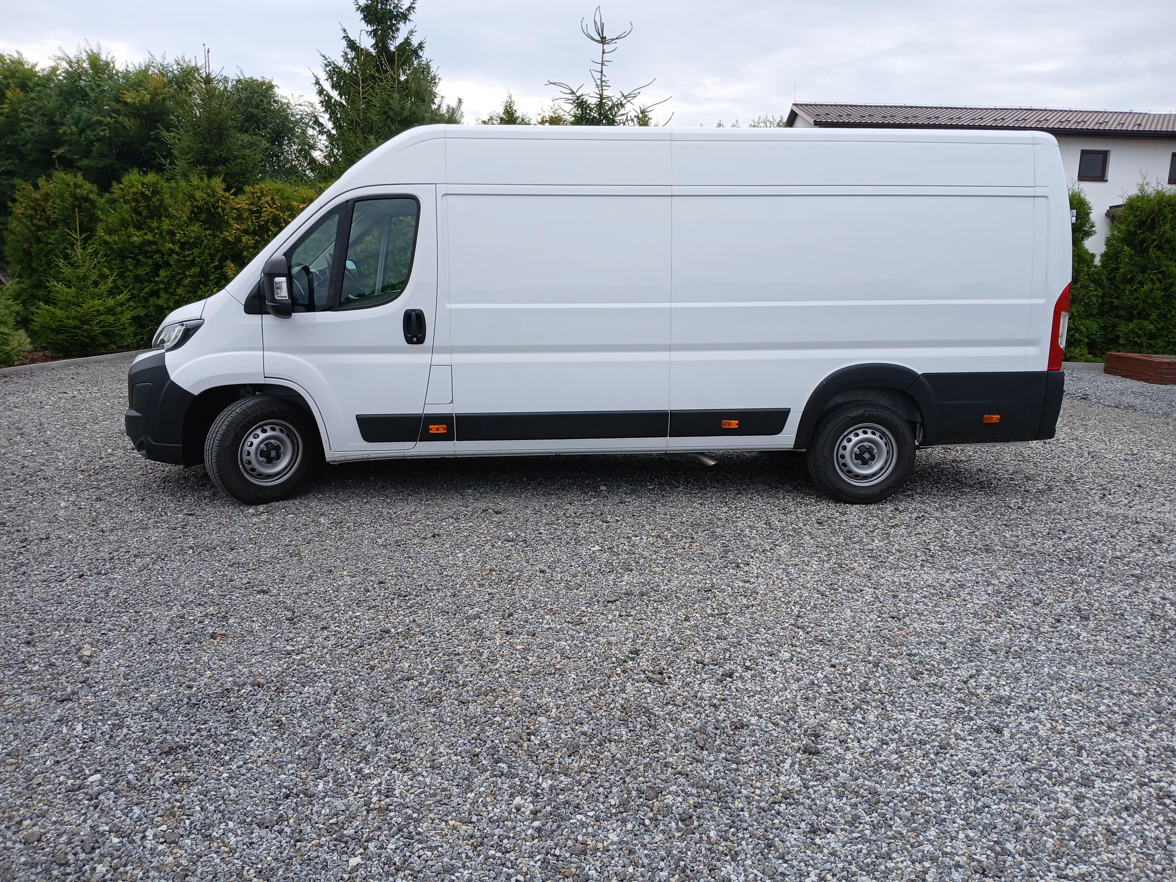 ROZKOŠ-NÁBYTEK S.R.O foto 2