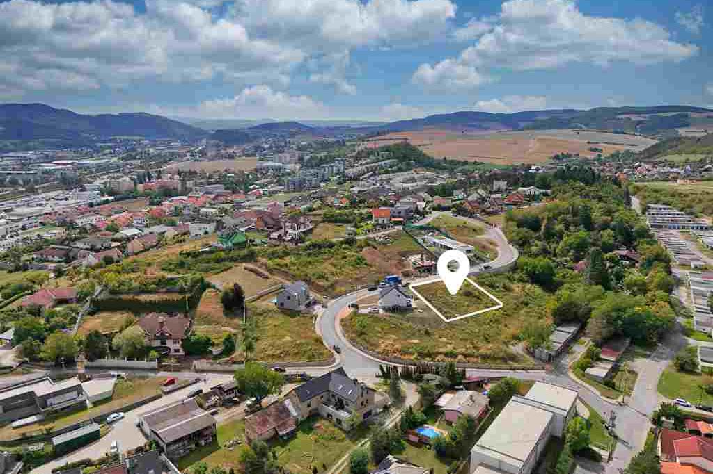 Prodej stavebního pozemku 810 m² v Berouně