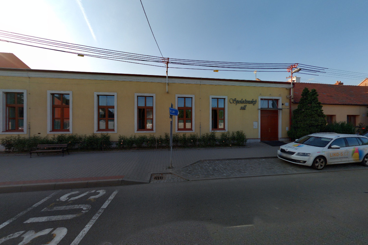 Společenský sál obce Křenovice