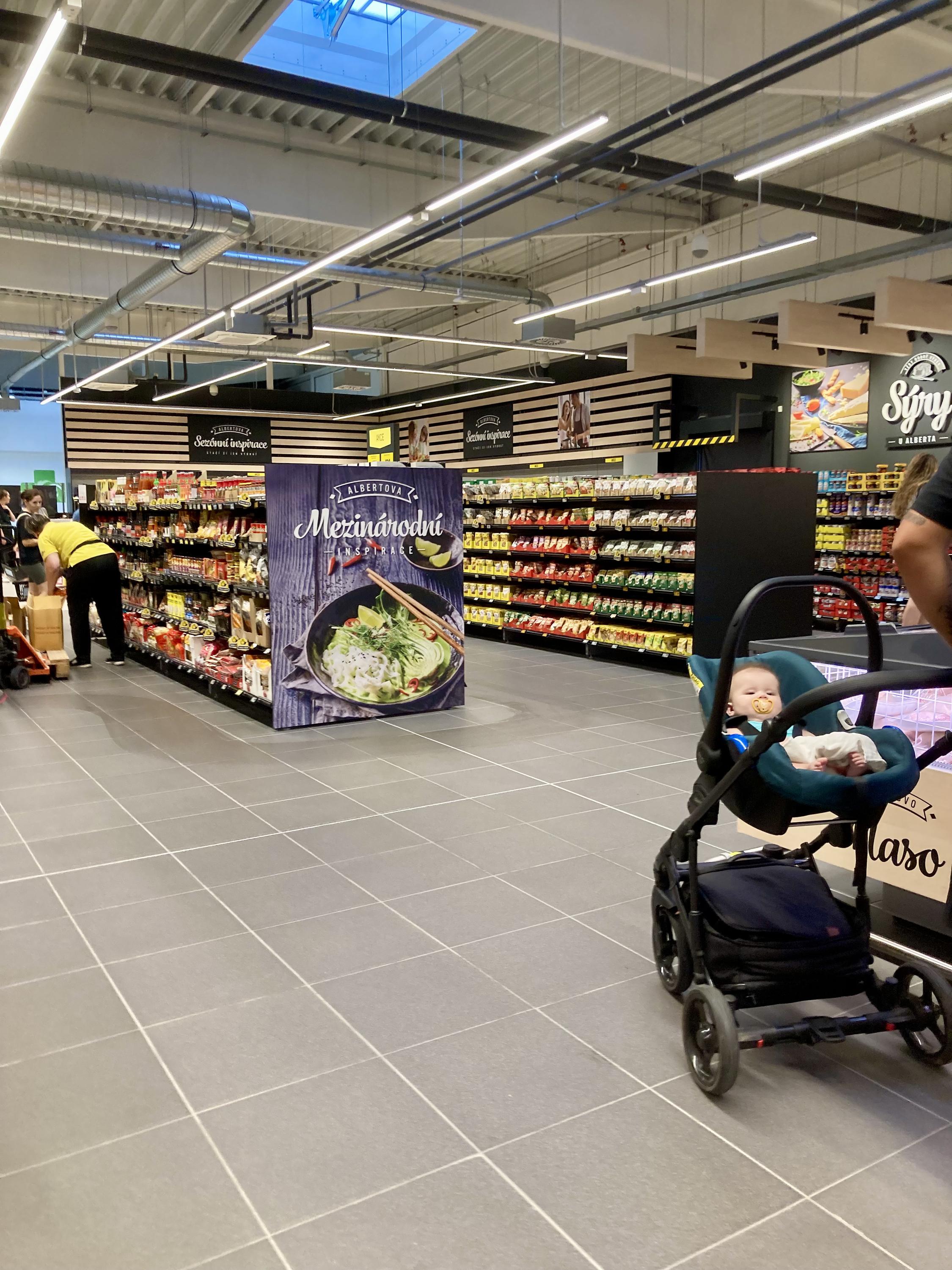 Albert Hypermarket foto 5