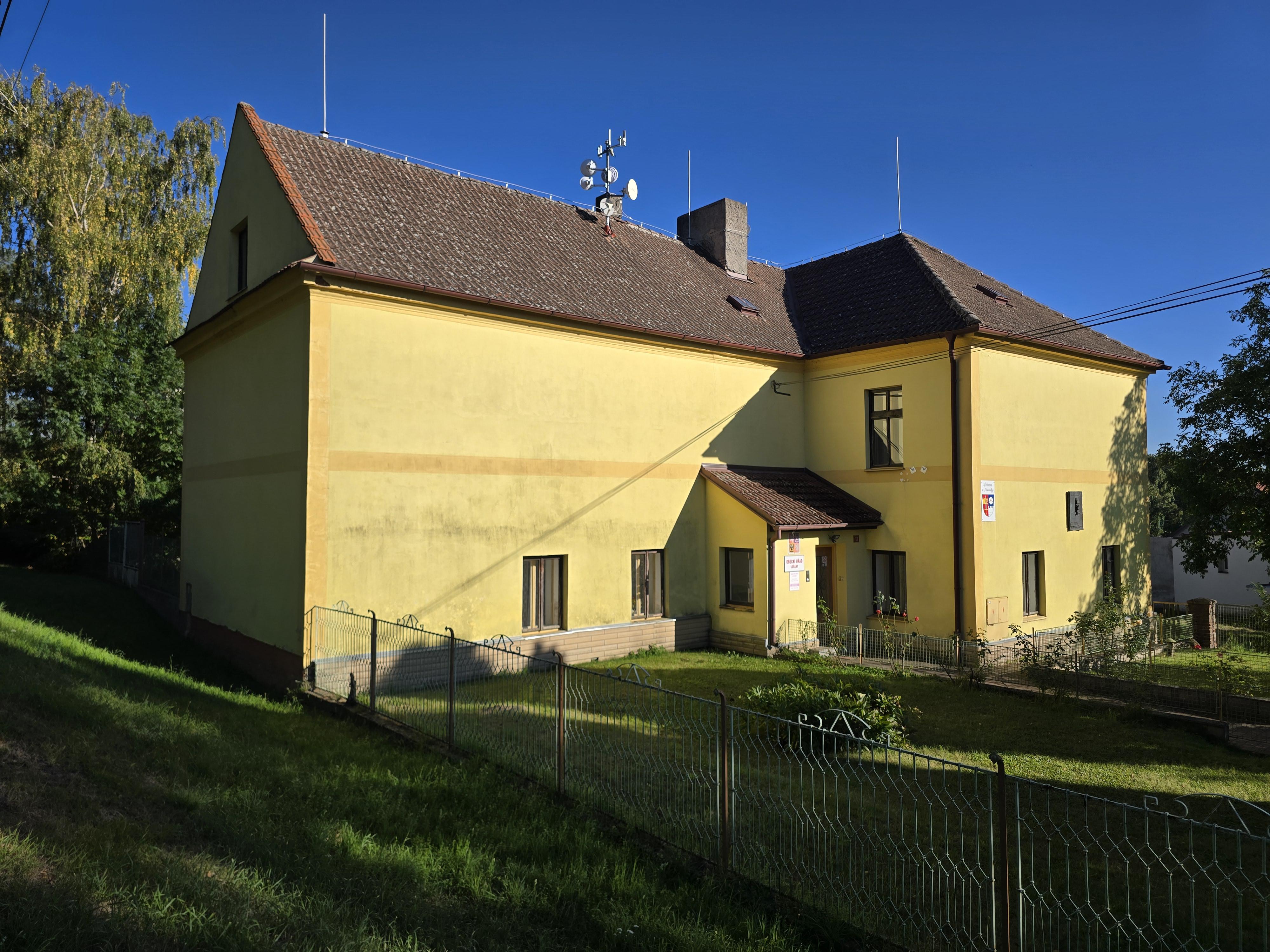 Lošany - obecní úřad foto 3