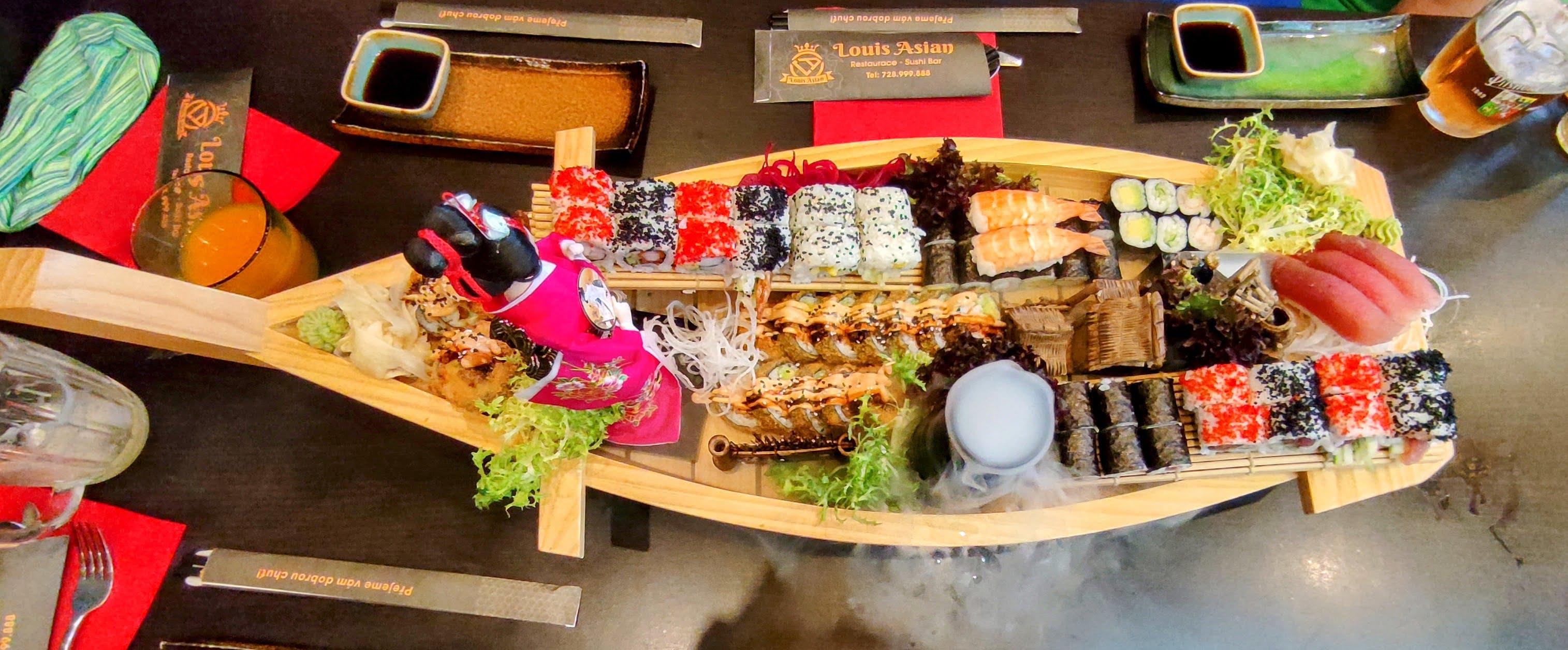 LOUIS ASIAN Restaurace Sushi Bar foto 6