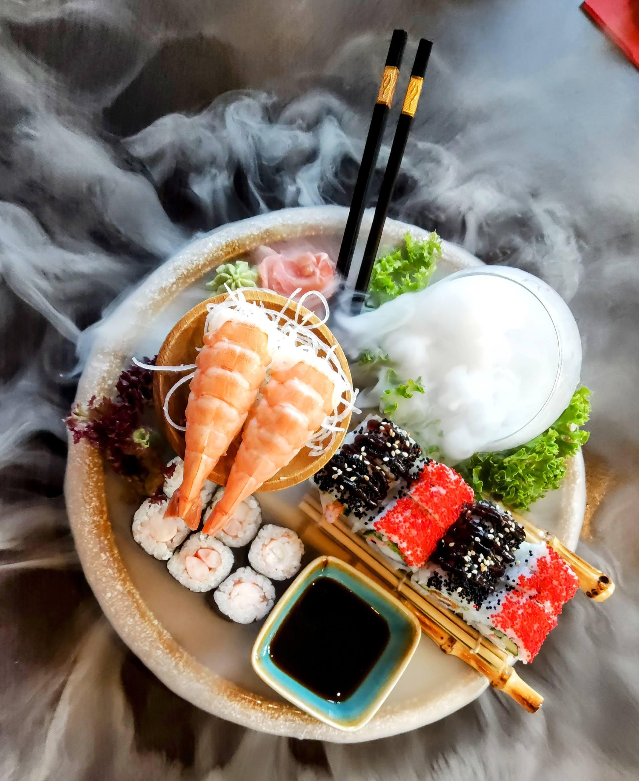LOUIS ASIAN Restaurace Sushi Bar foto 6