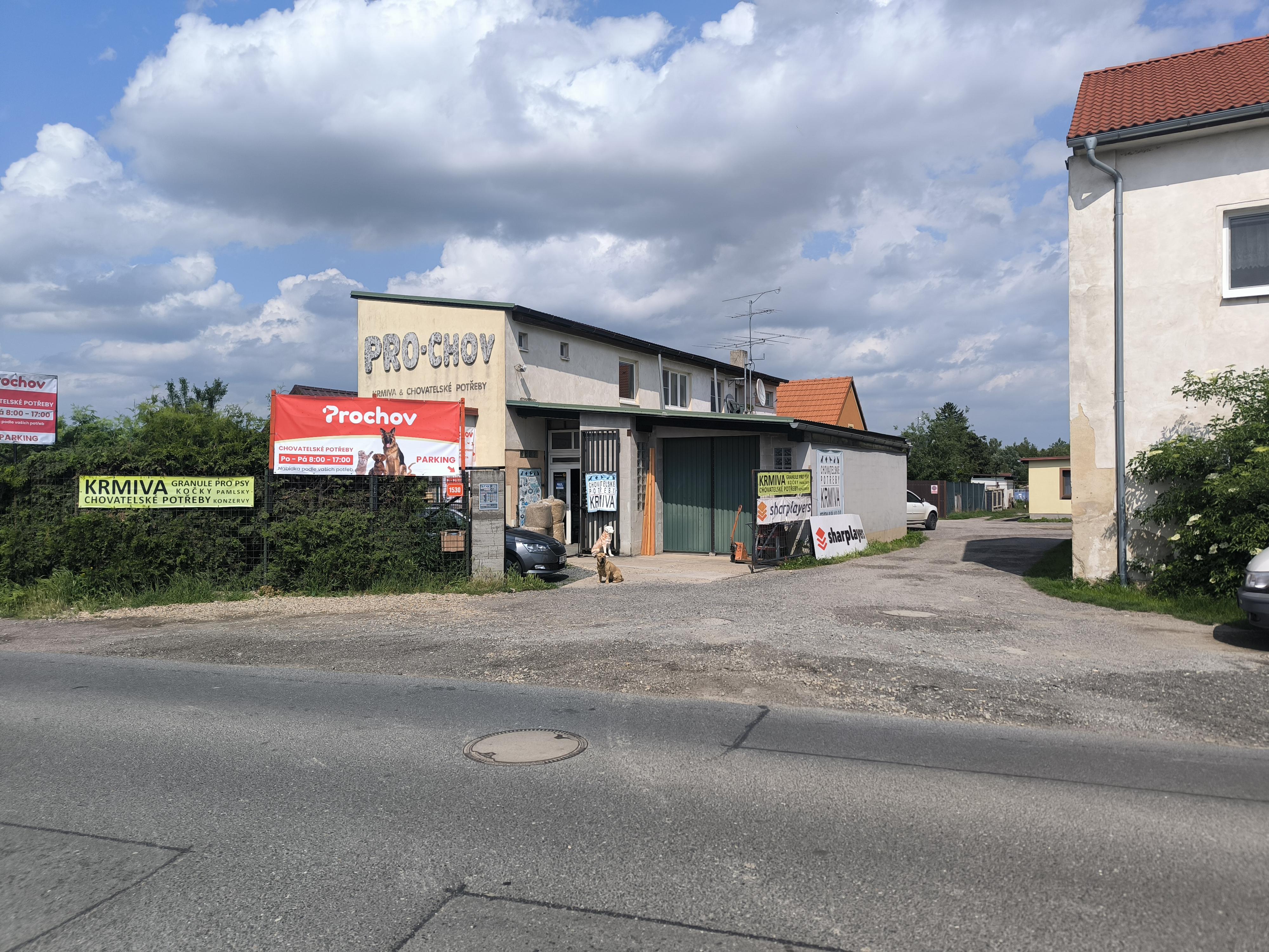 PROCHOV - krmiva a chovatelské potřeby foto 2