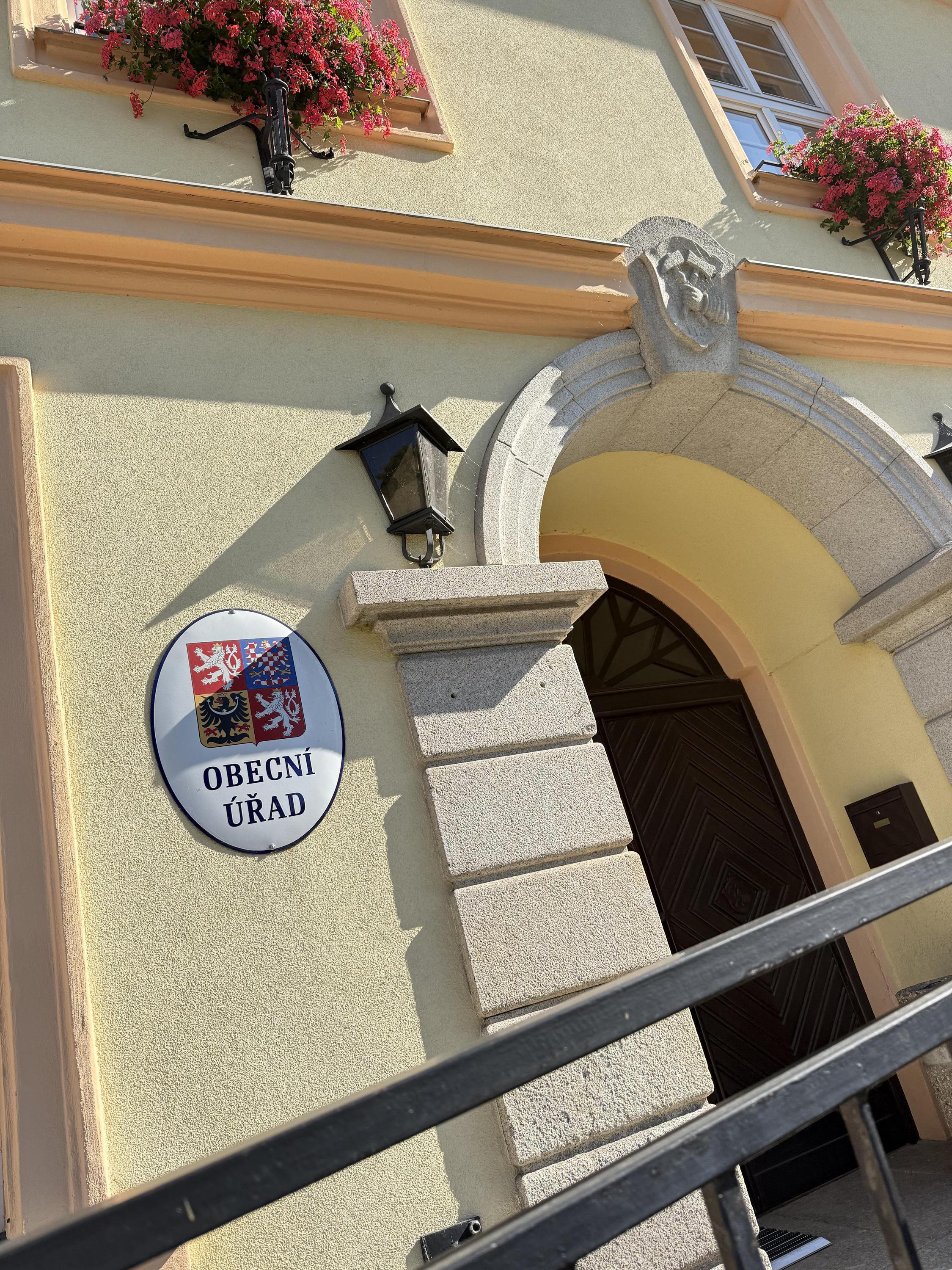 Krajková - obecní úřad foto 6